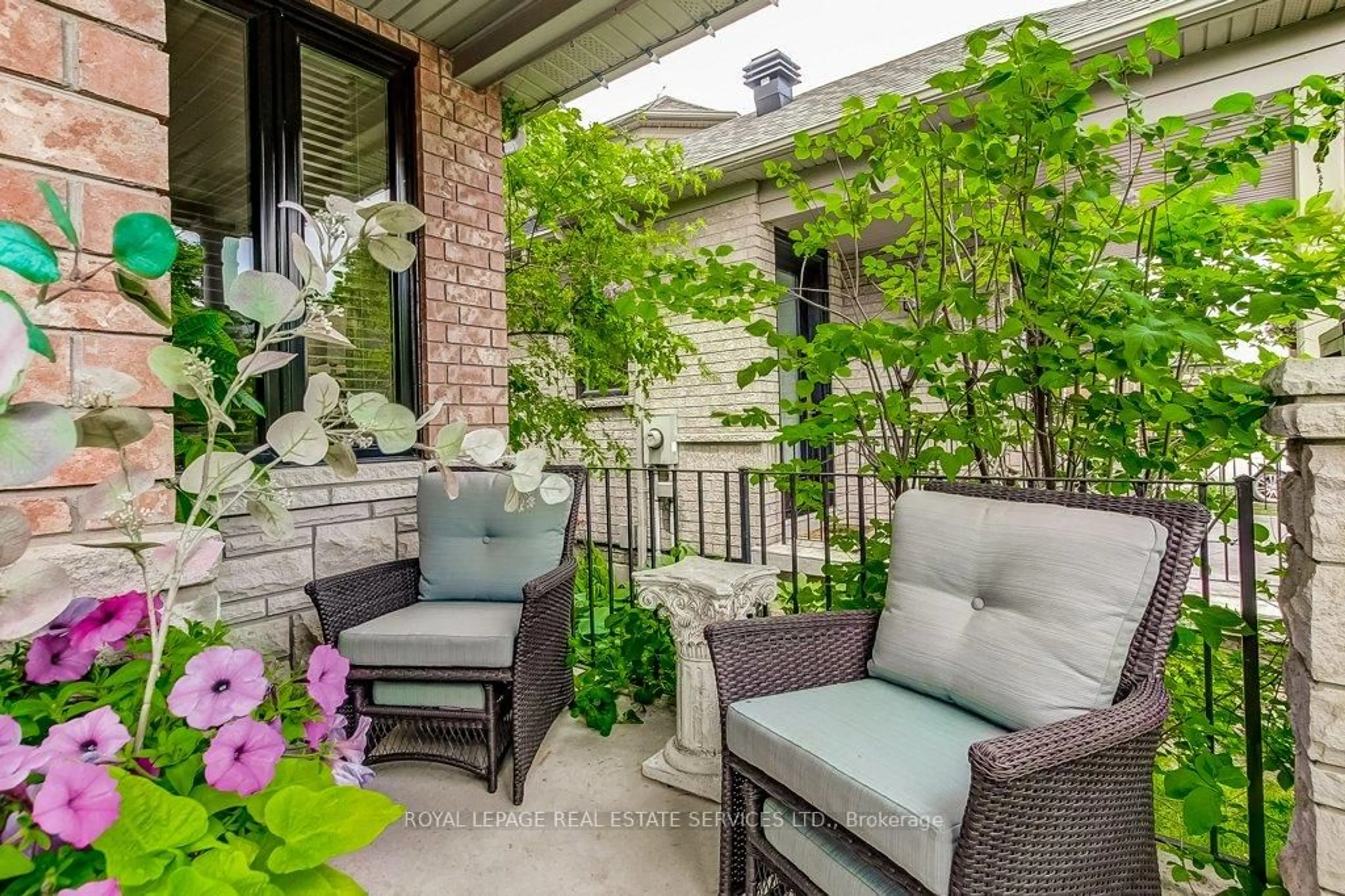 Patio, street for 1474 Derby County Cres, Oakville Ontario L6M 4N9