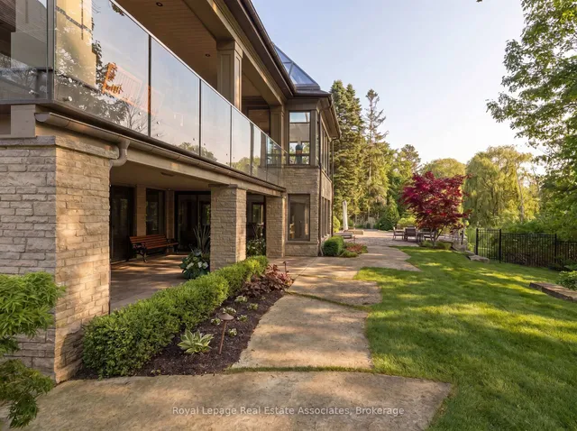 1412 Birchwood Dr, Mississauga 5