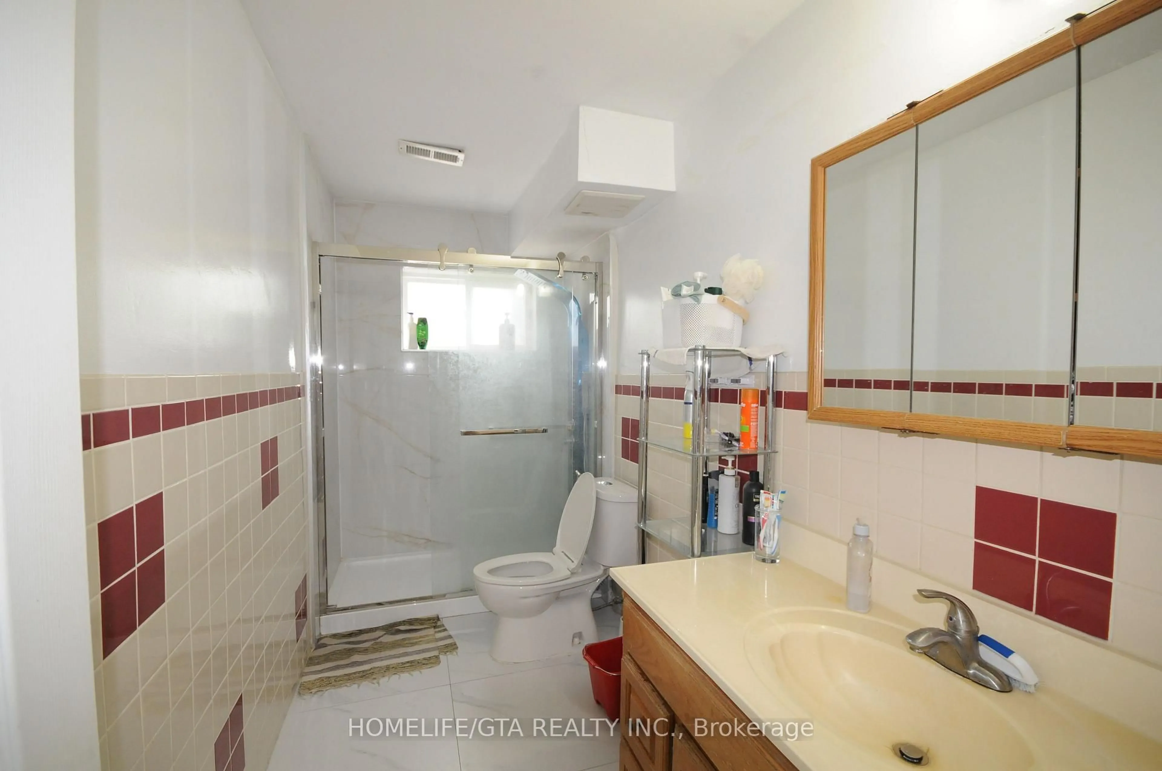 Standard bathroom, ceramic/tile floor for 56 Samba Dr, Toronto Ontario M9M 2N1