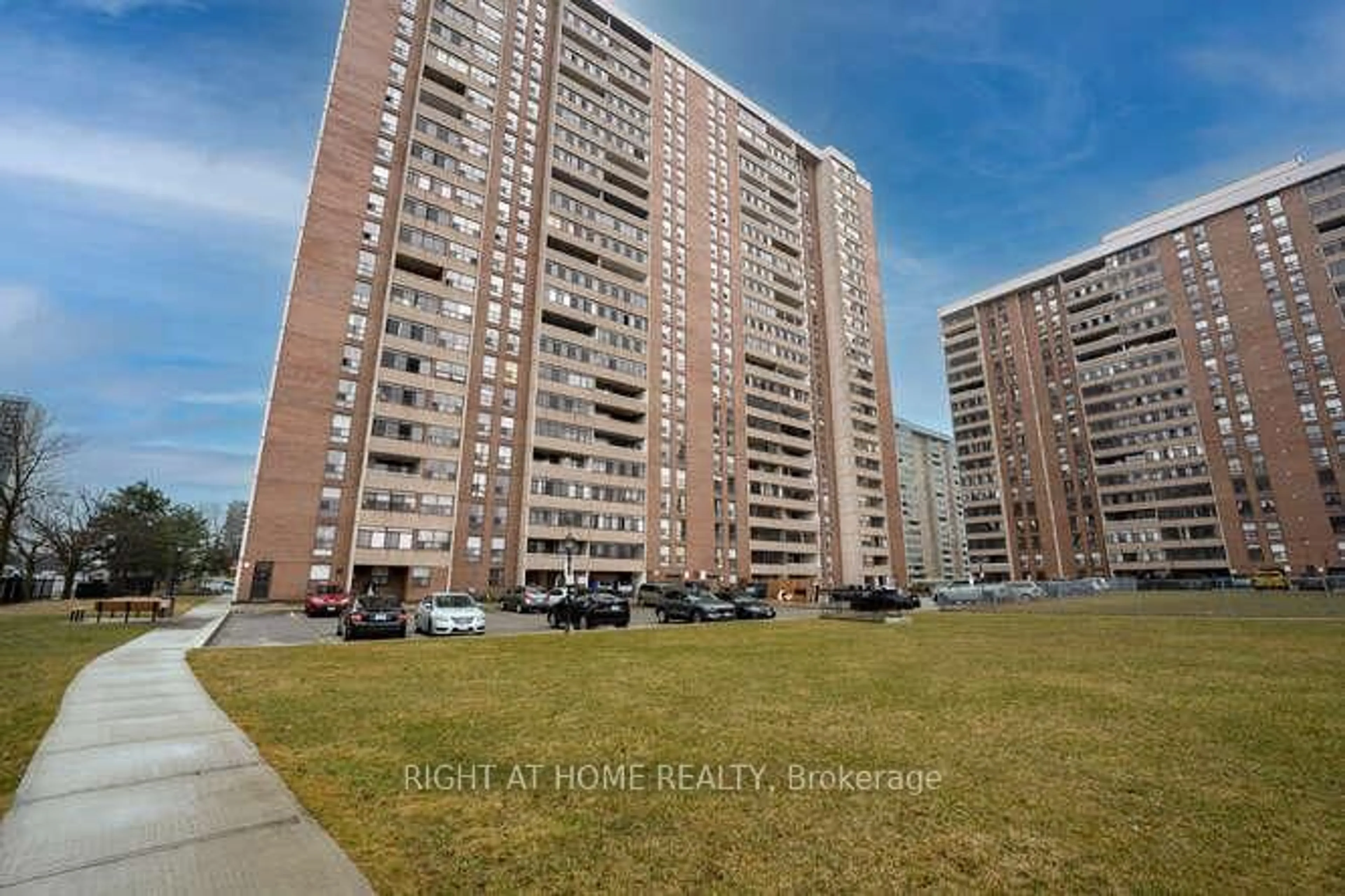 Unknown for 18 Knightsbridge Rd #912, Brampton Ontario L6T 3X5