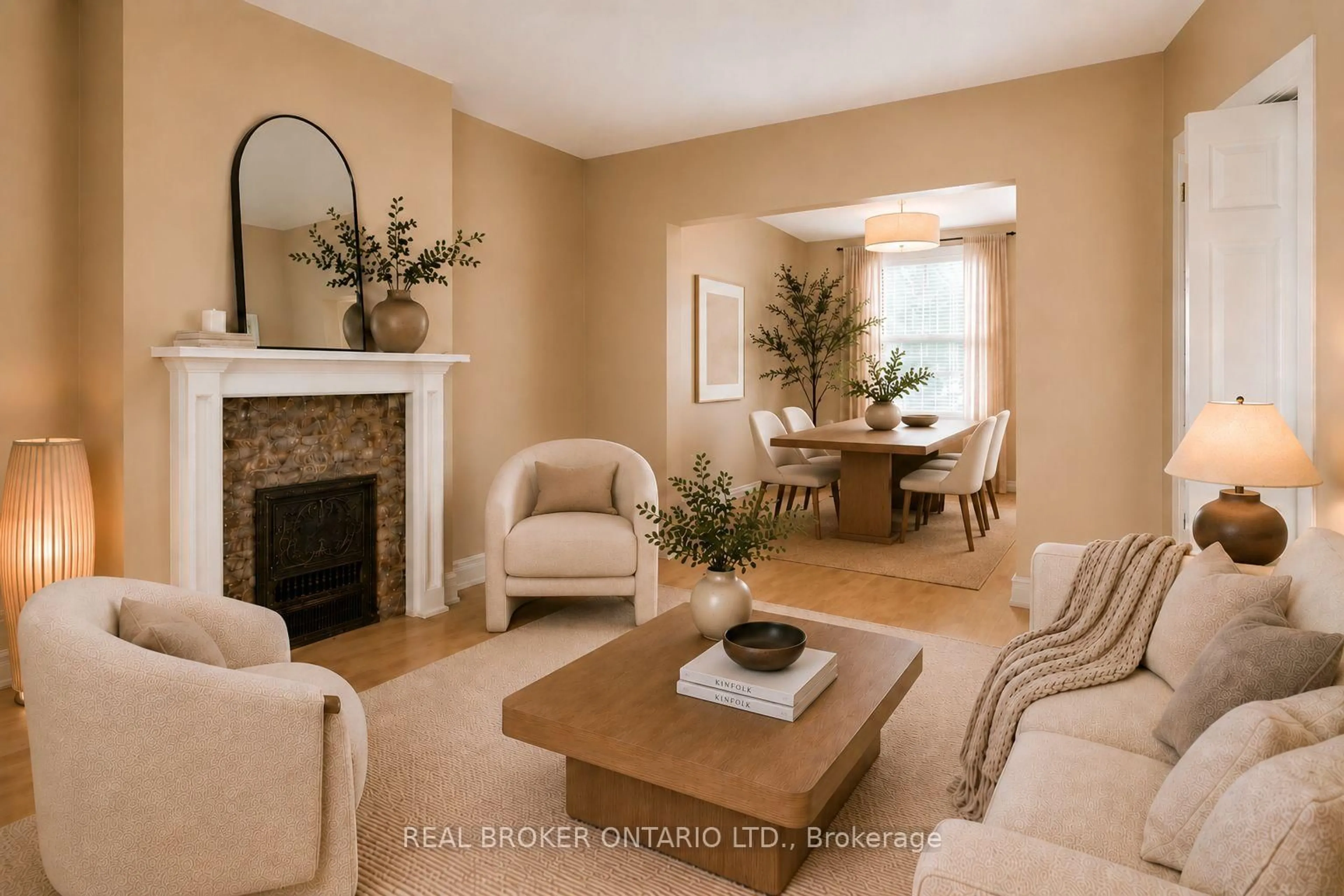 Living room with furniture, unknown for 158 Yarmouth Rd, Toronto Ontario M6G 1X2