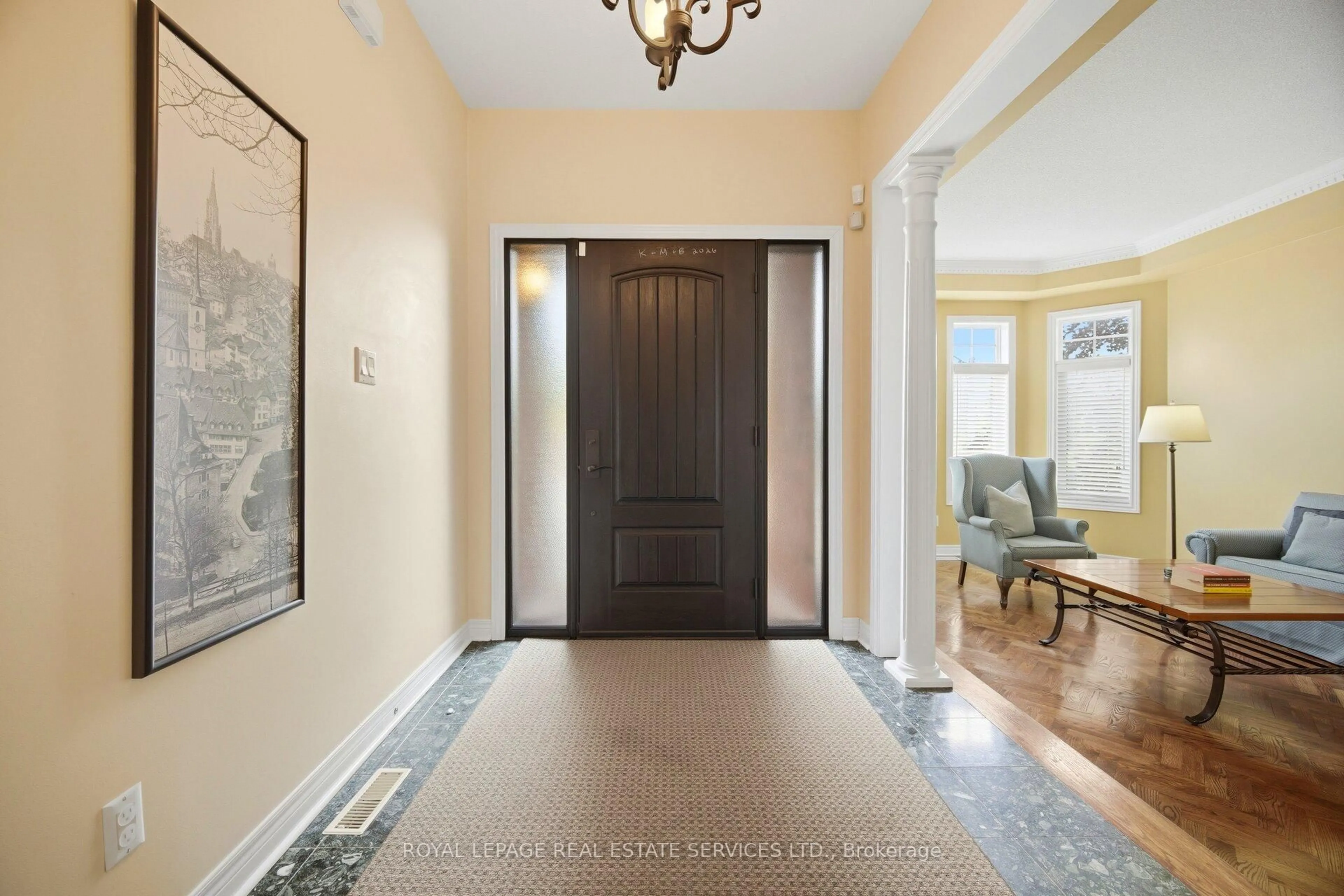 Indoor entryway for 1600 Glenvista Dr, Oakville Ontario L6H 6E9