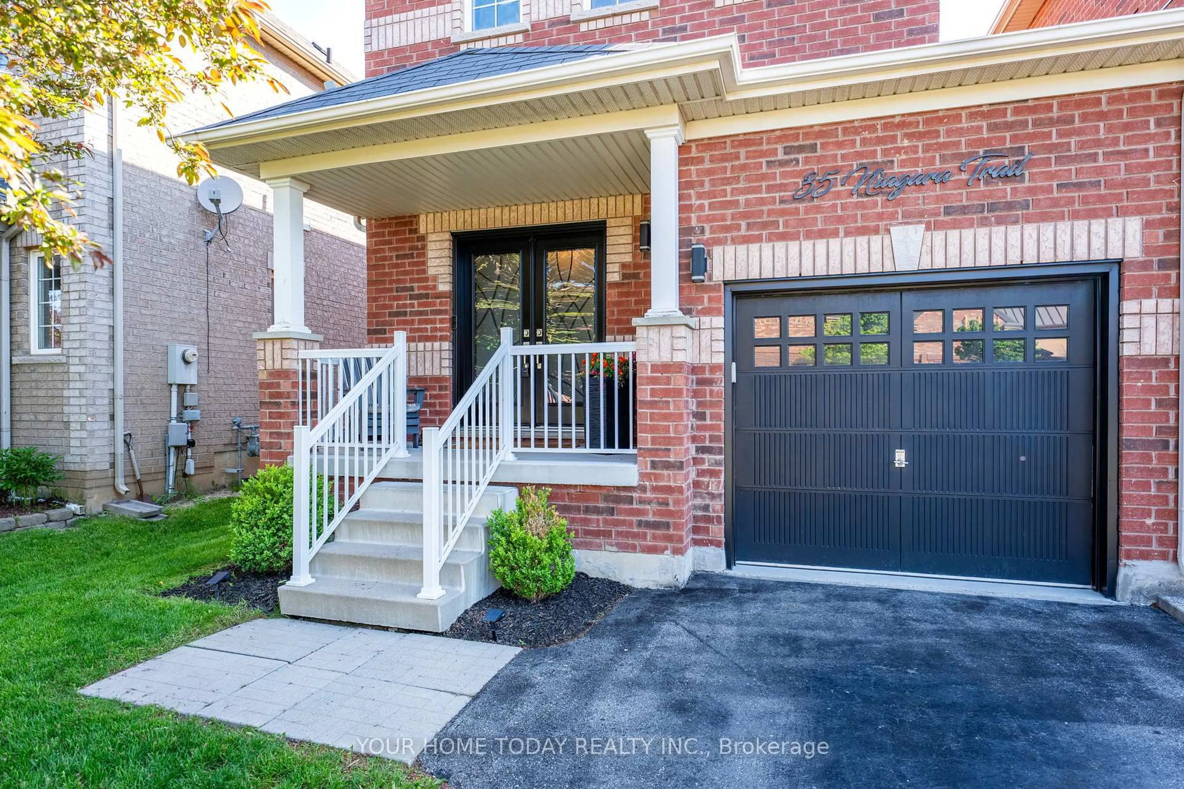 Home with brick exterior material, street for 35 Niagara Tr, Halton Hills Ontario L7G 0A9