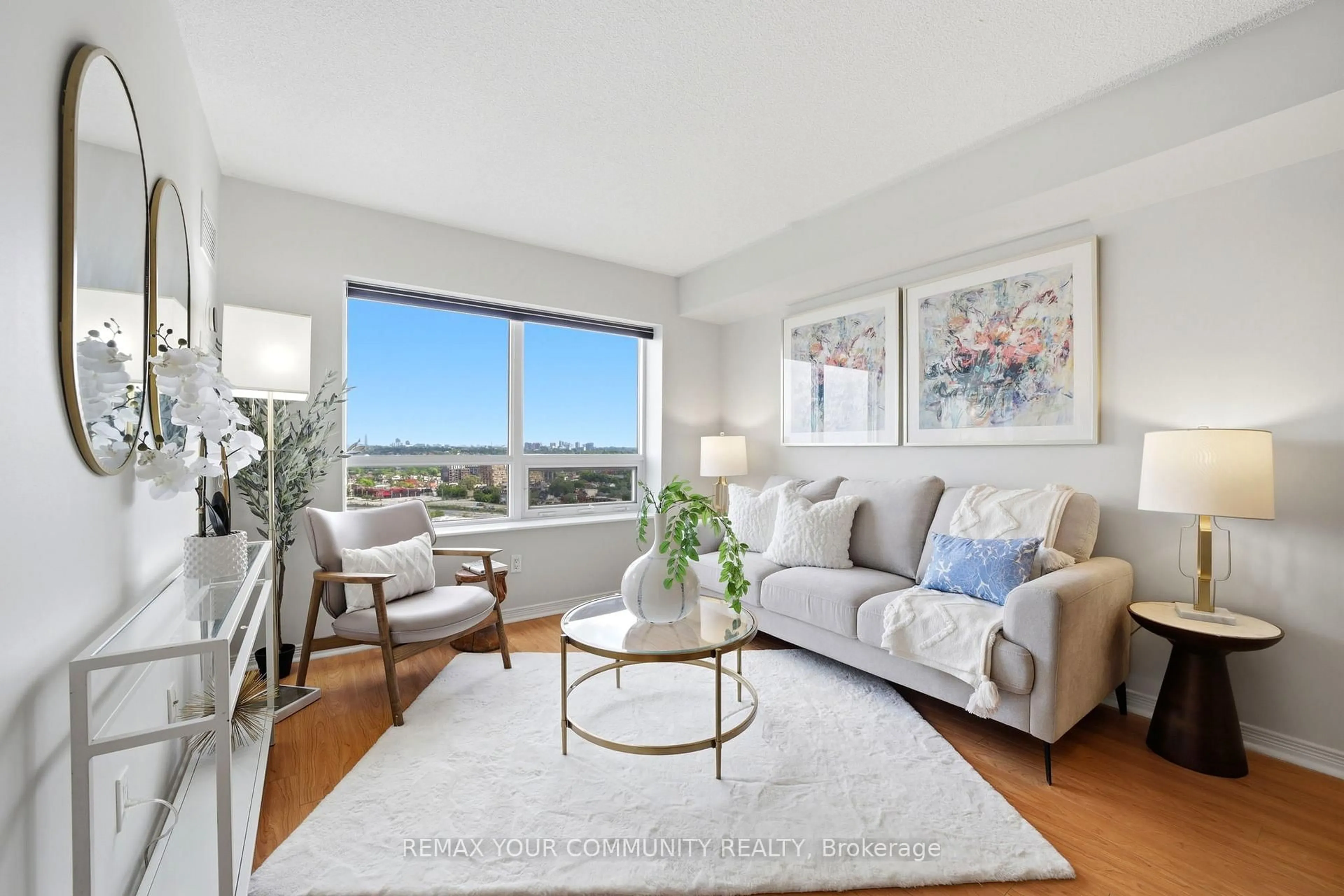 Living room with furniture, unknown for 60 Heintzman St, Toronto Ontario M6P 5A1