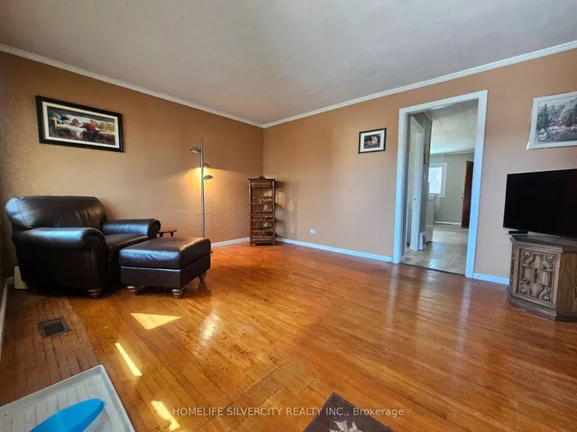 3067 Churchill Ave, Mississauga 4