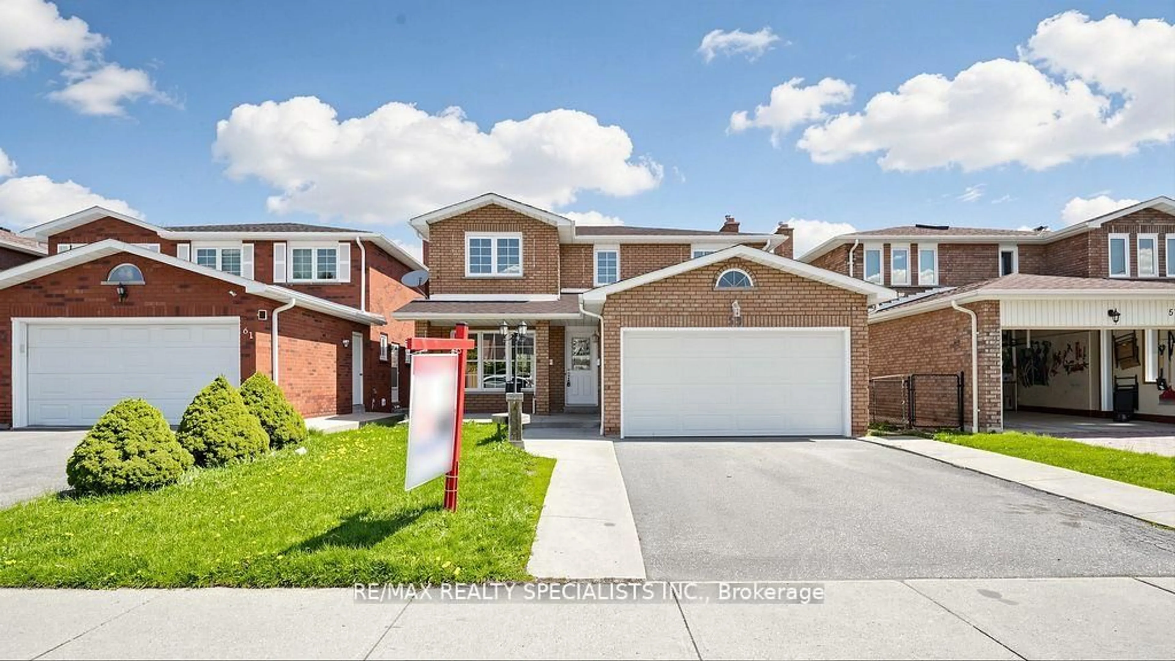 Home with brick exterior material, street for 59 Sunforest Dr, Brampton Ontario L6Z 2W7