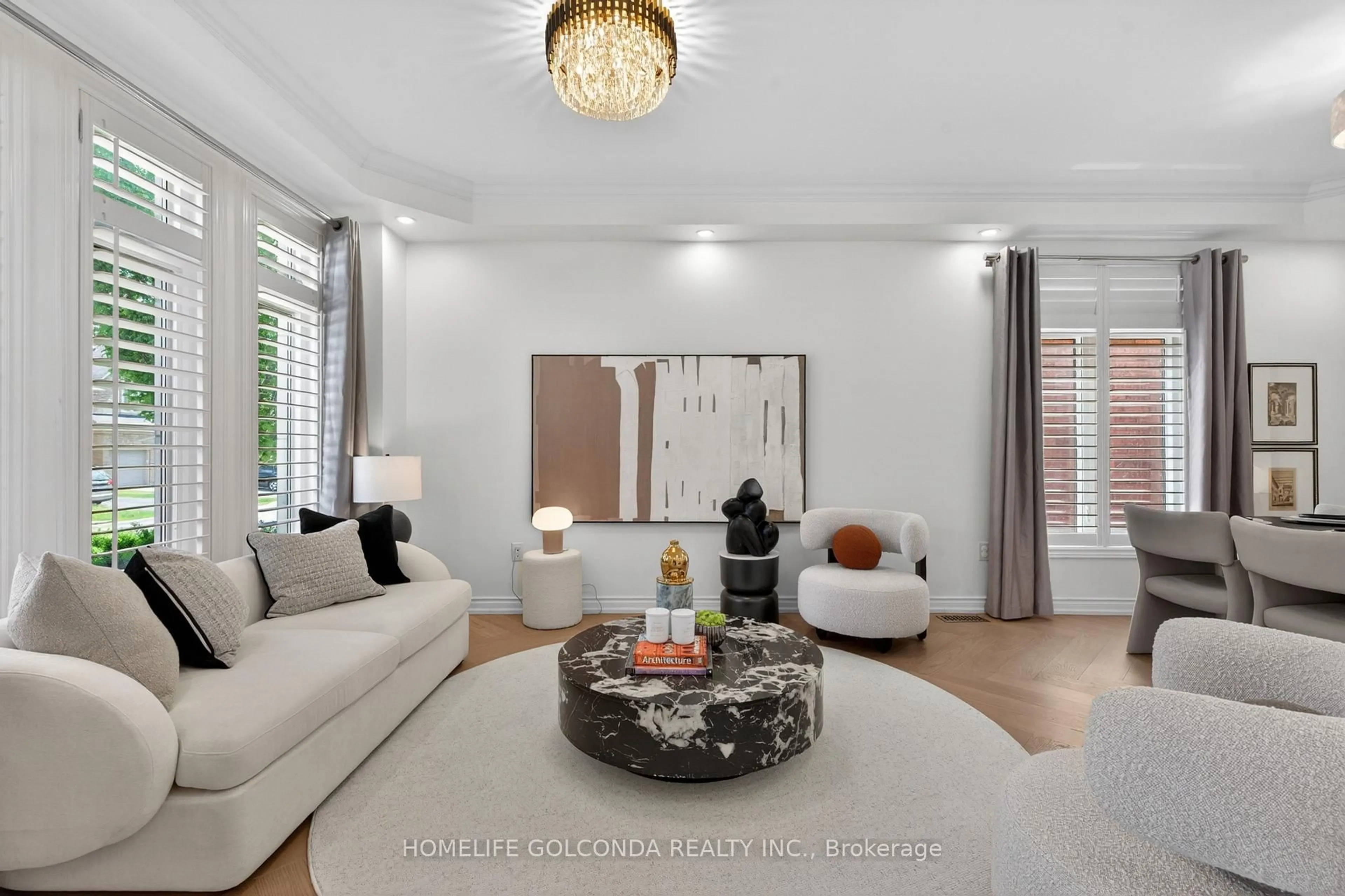 Living room with furniture, unknown for 341 Admiral Dr, Oakville Ontario L6L 0C2