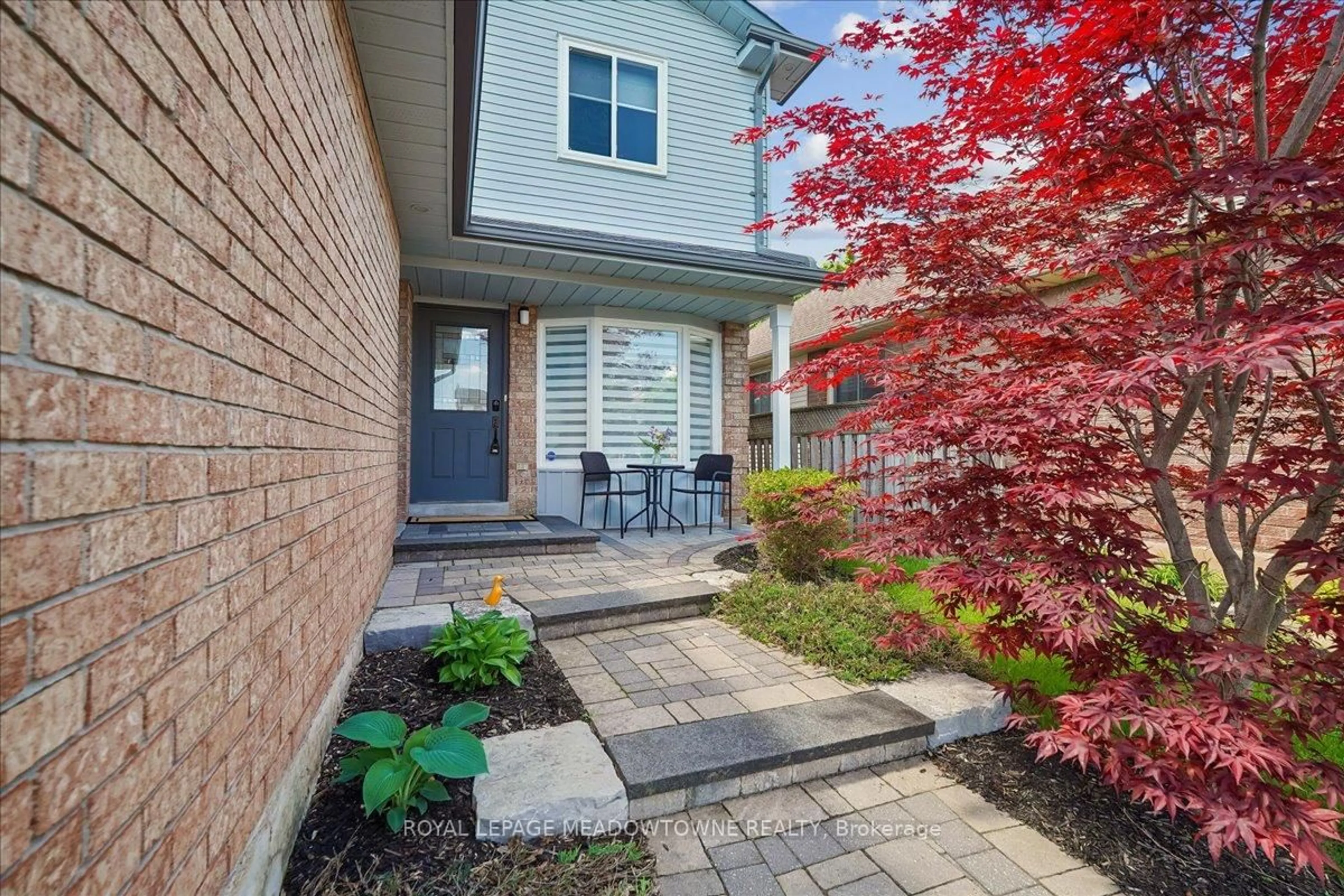 Unknown for 2208 Hunt Cres, Burlington Ontario L7M 3E4
