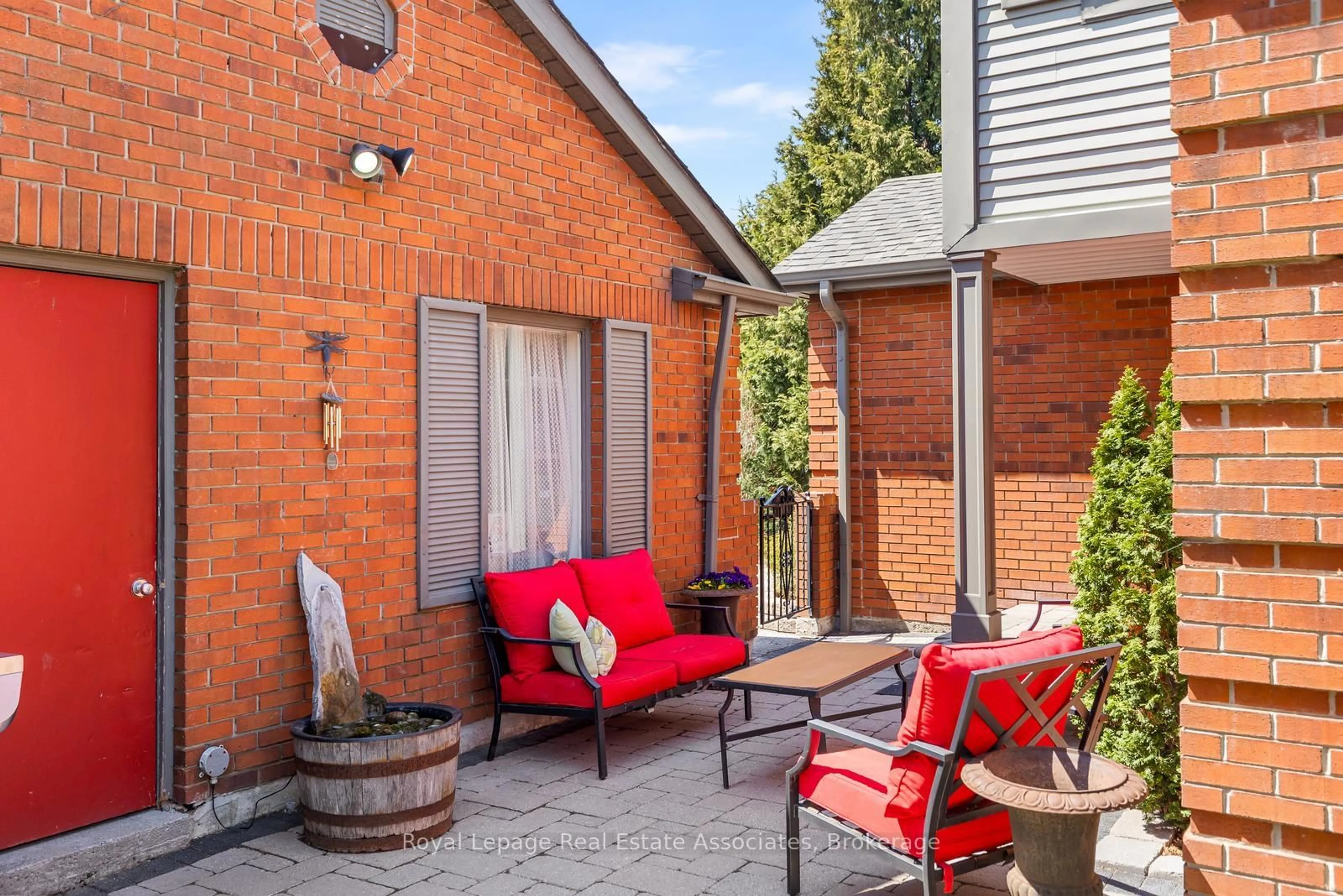 Patio, street for 4107 Rolling Valley Dr, Mississauga Ontario L5L 2J1