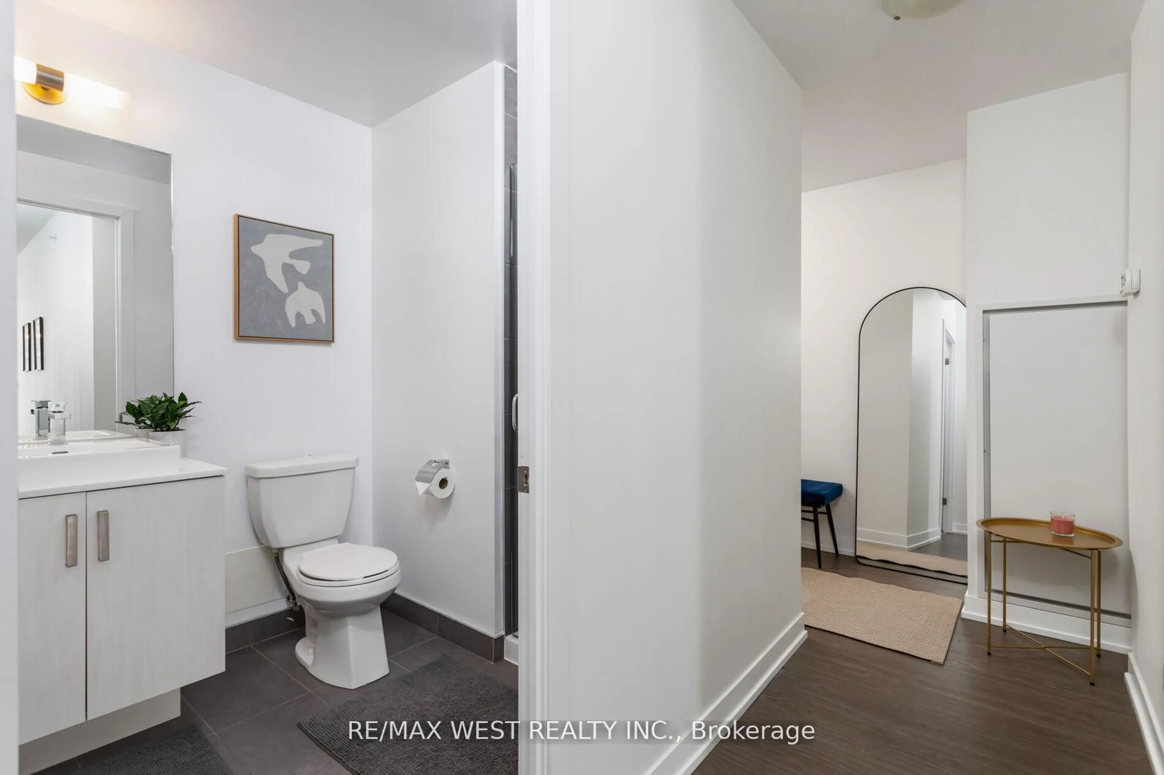 A pic of a room for 36 Howard Park Ave #603, Toronto Ontario M6R 0A5