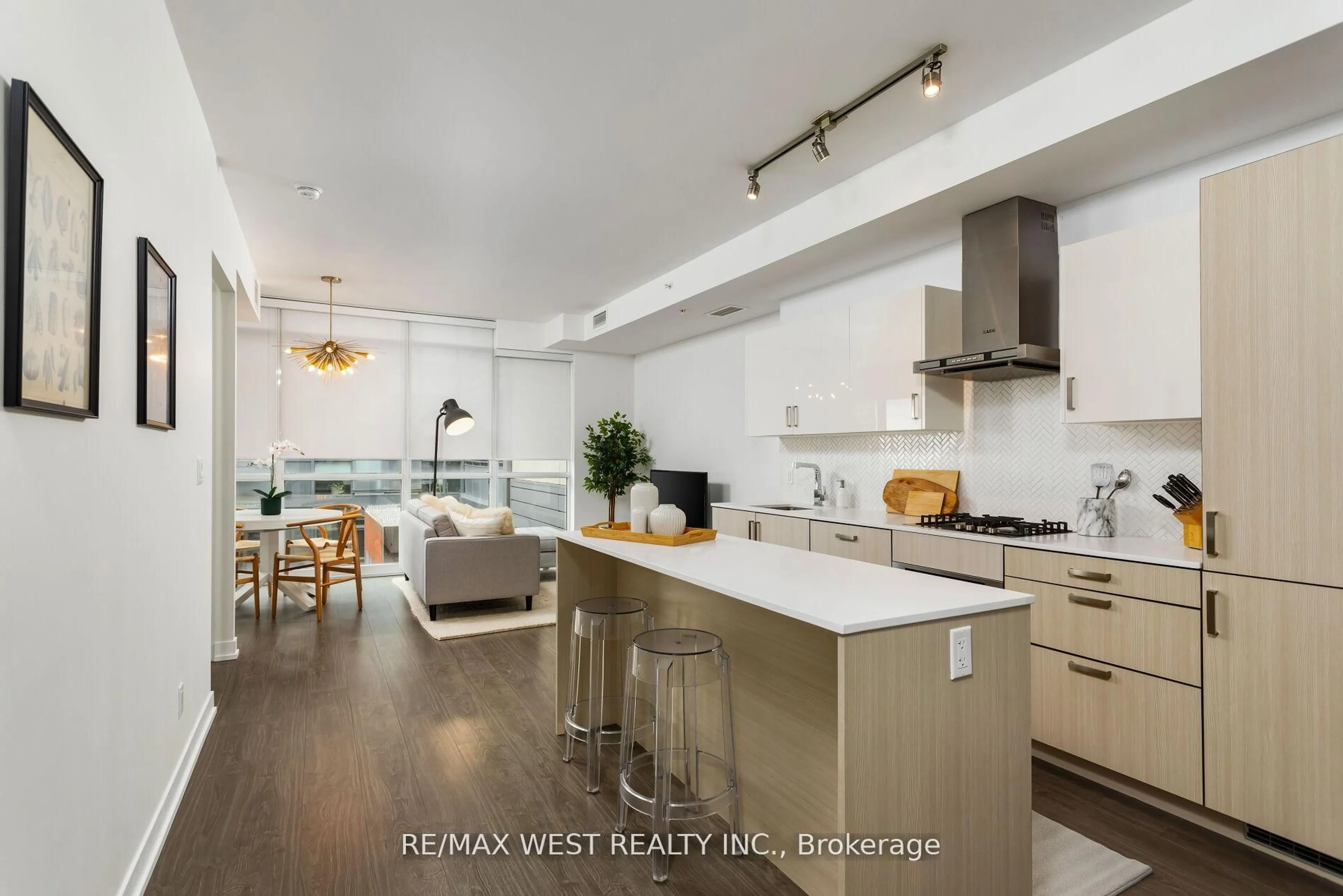 Open concept kitchen, unknown for 36 Howard Park Ave #603, Toronto Ontario M6R 0A5