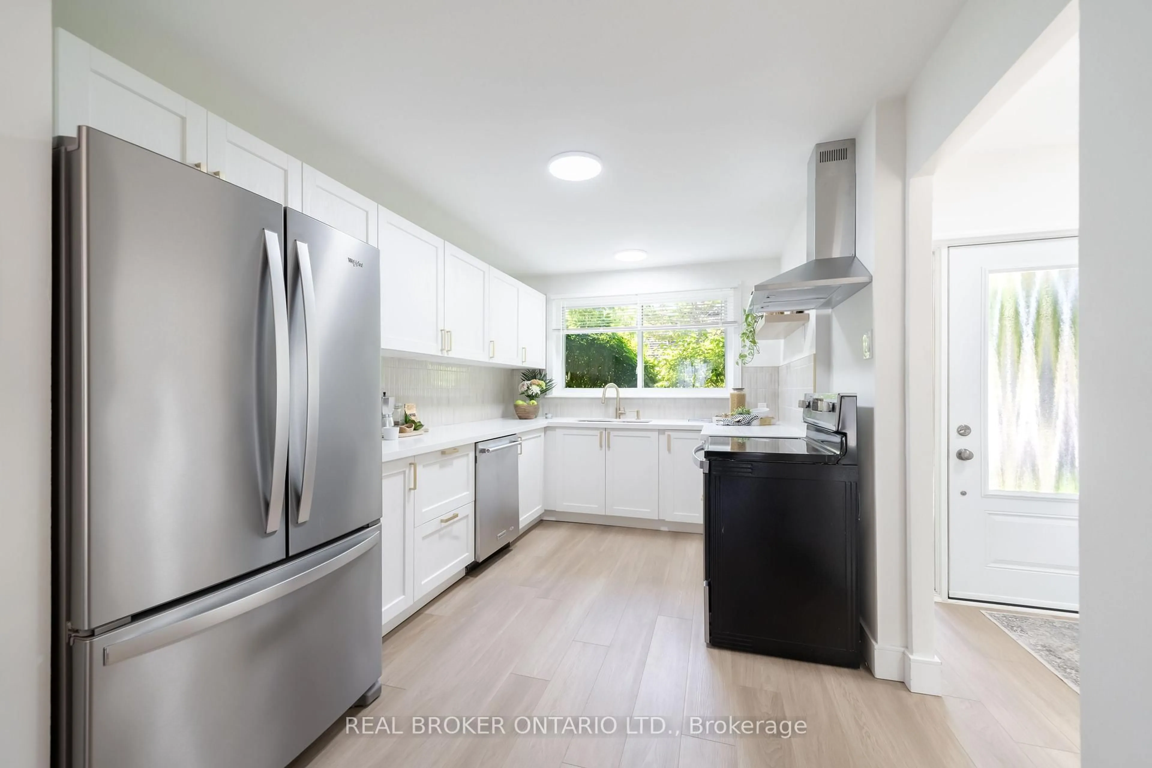 Unknown for 684 Dynes Rd #1, Burlington Ontario L7N 2V6