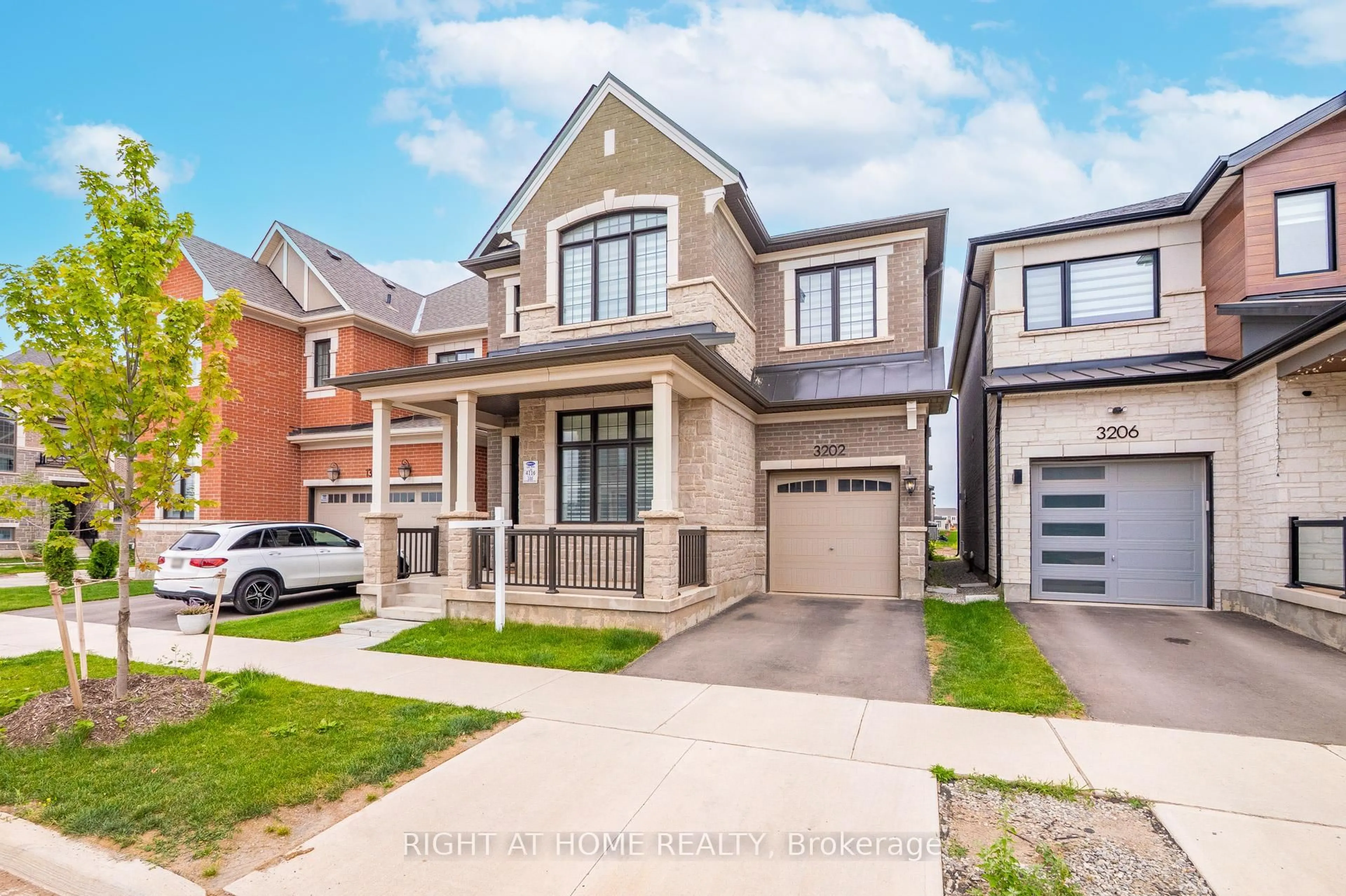 Home with brick exterior material, street for 3202 William Cutmore Blvd, Oakville Ontario L6H 7X3