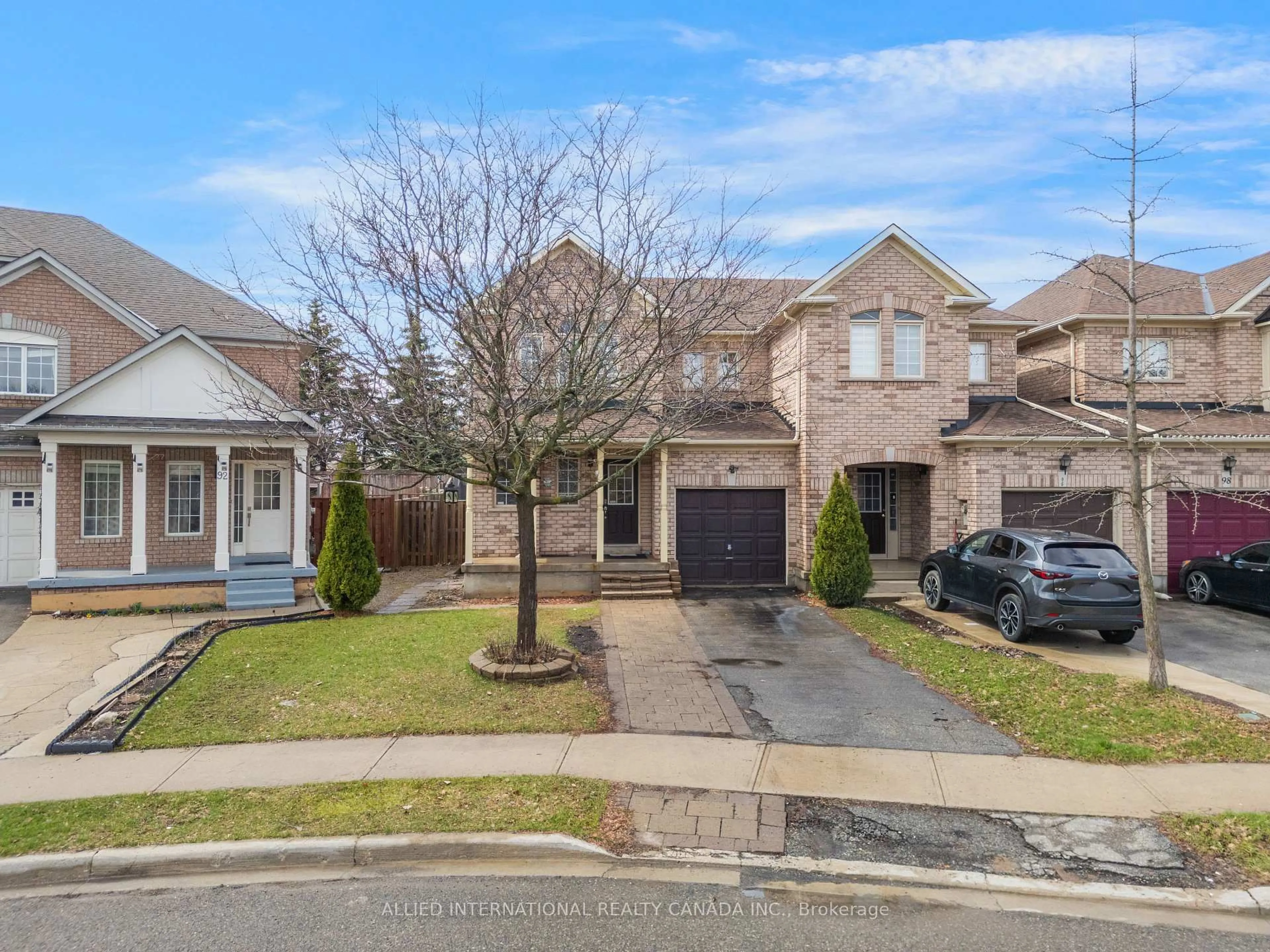 A pic from outside/outdoor area/front of a property/back of a property/a pic from drone, street for 94 Earth Star Tr, Brampton Ontario L6R 2N7