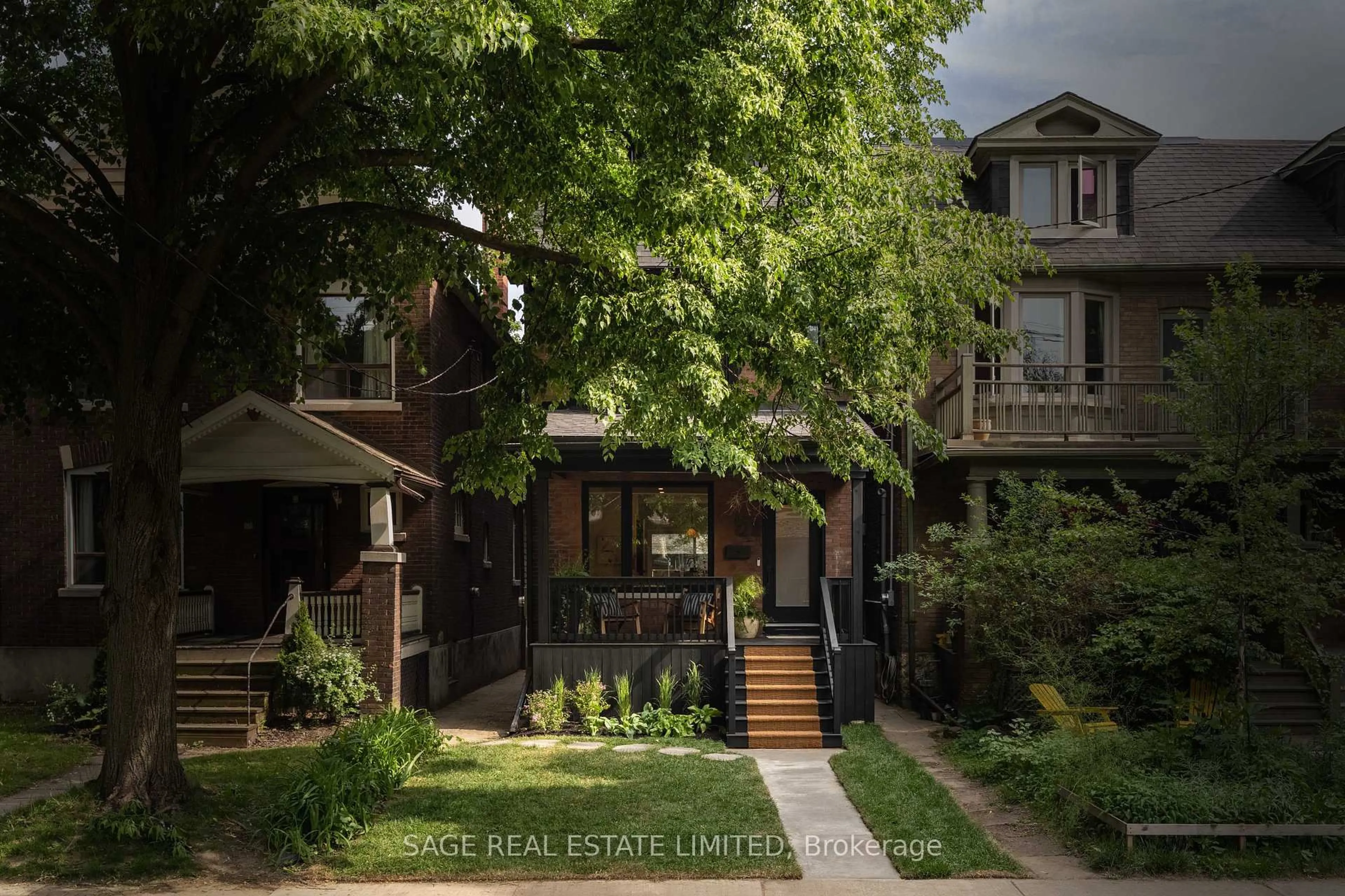 Patio, street for 21 Galley Ave, Toronto Ontario M6R 1G9