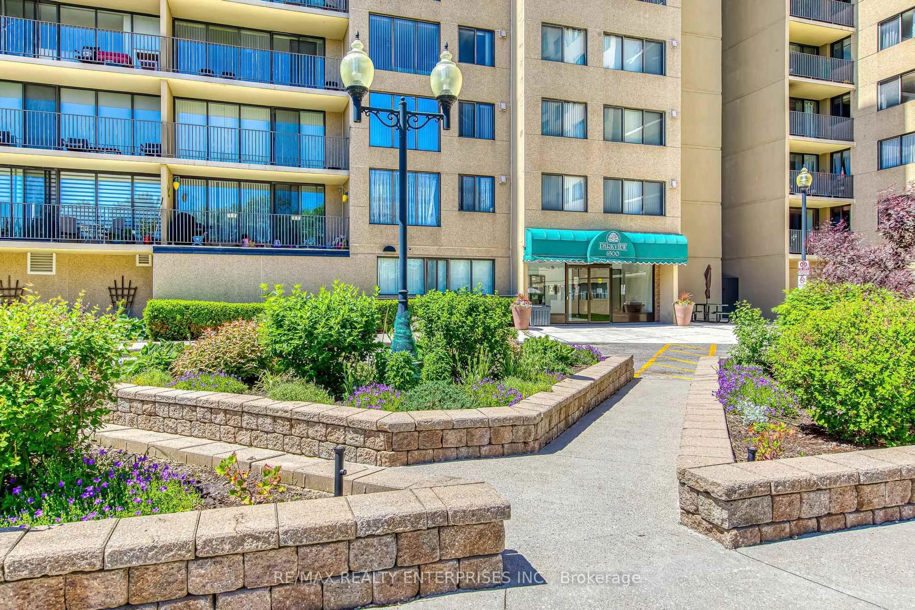 Patio, unknown for 6500 Montevideo Rd #504, Mississauga Ontario L5N 3T6