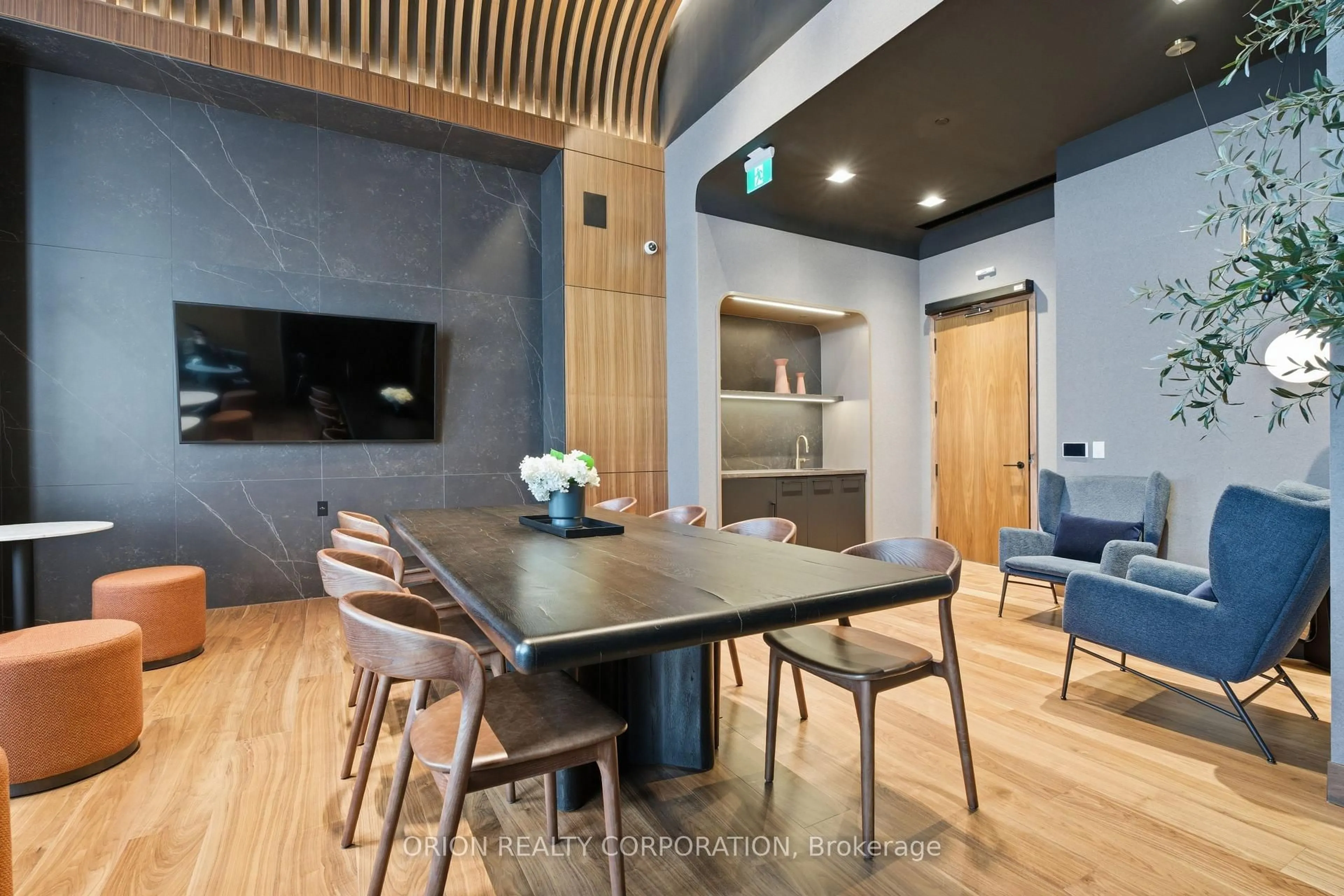 Unknown for 3240 Wiliam Coltson Ave #527, Oakville Ontario L6H 8C8