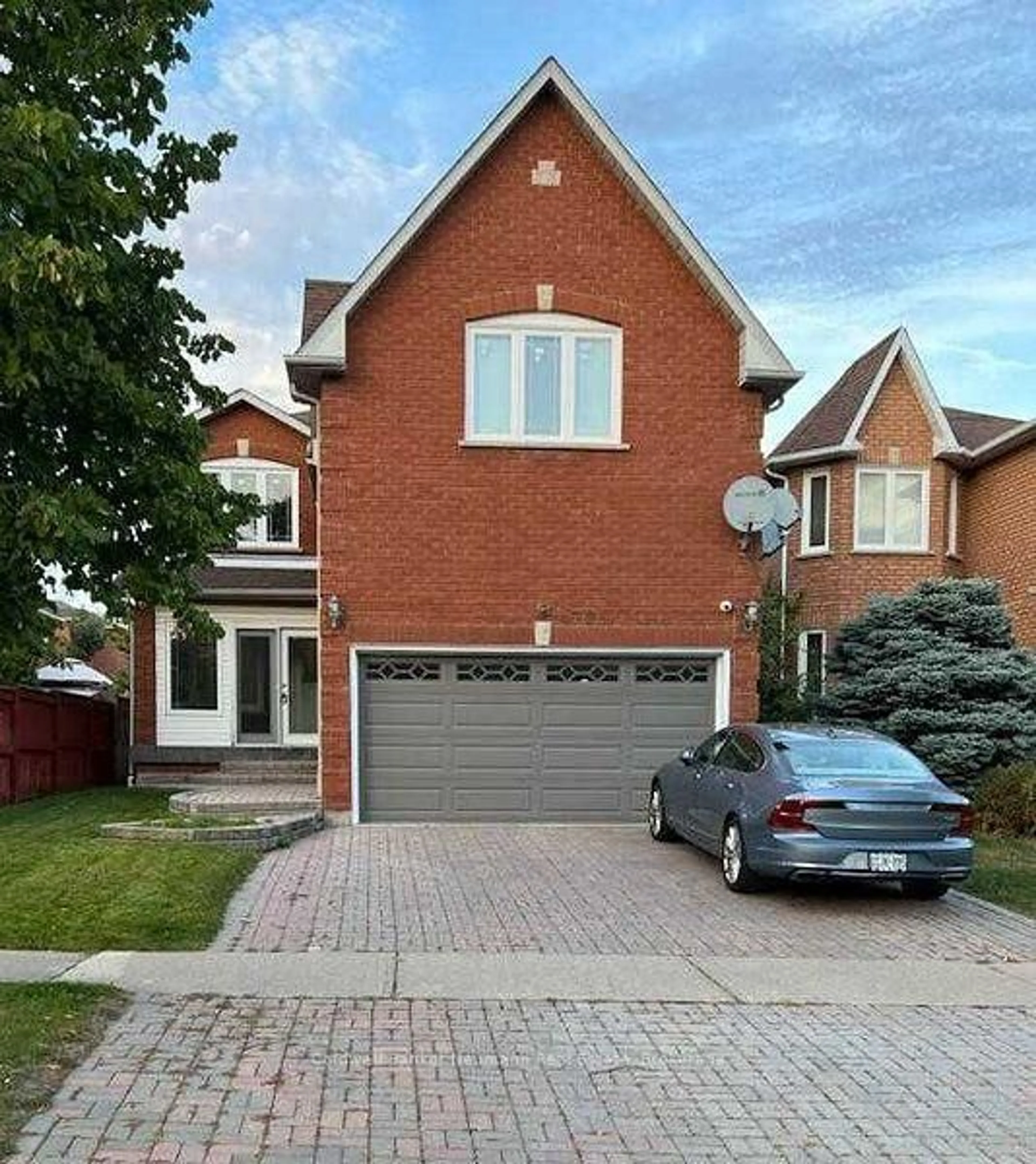 Home with brick exterior material, street for 4791 Wild Rose St, Mississauga Ontario L5M 5M7