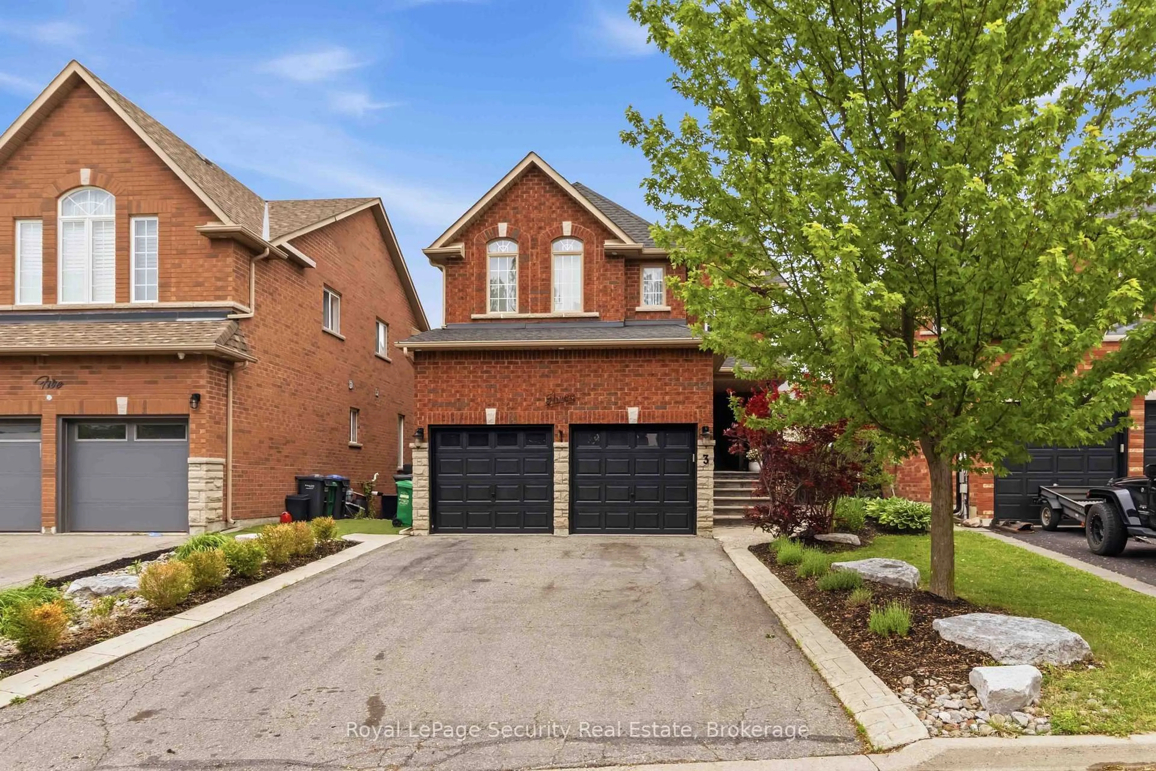 Home with brick exterior material, street for 3 Natureview Crt, Caledon Ontario L7E 2N2