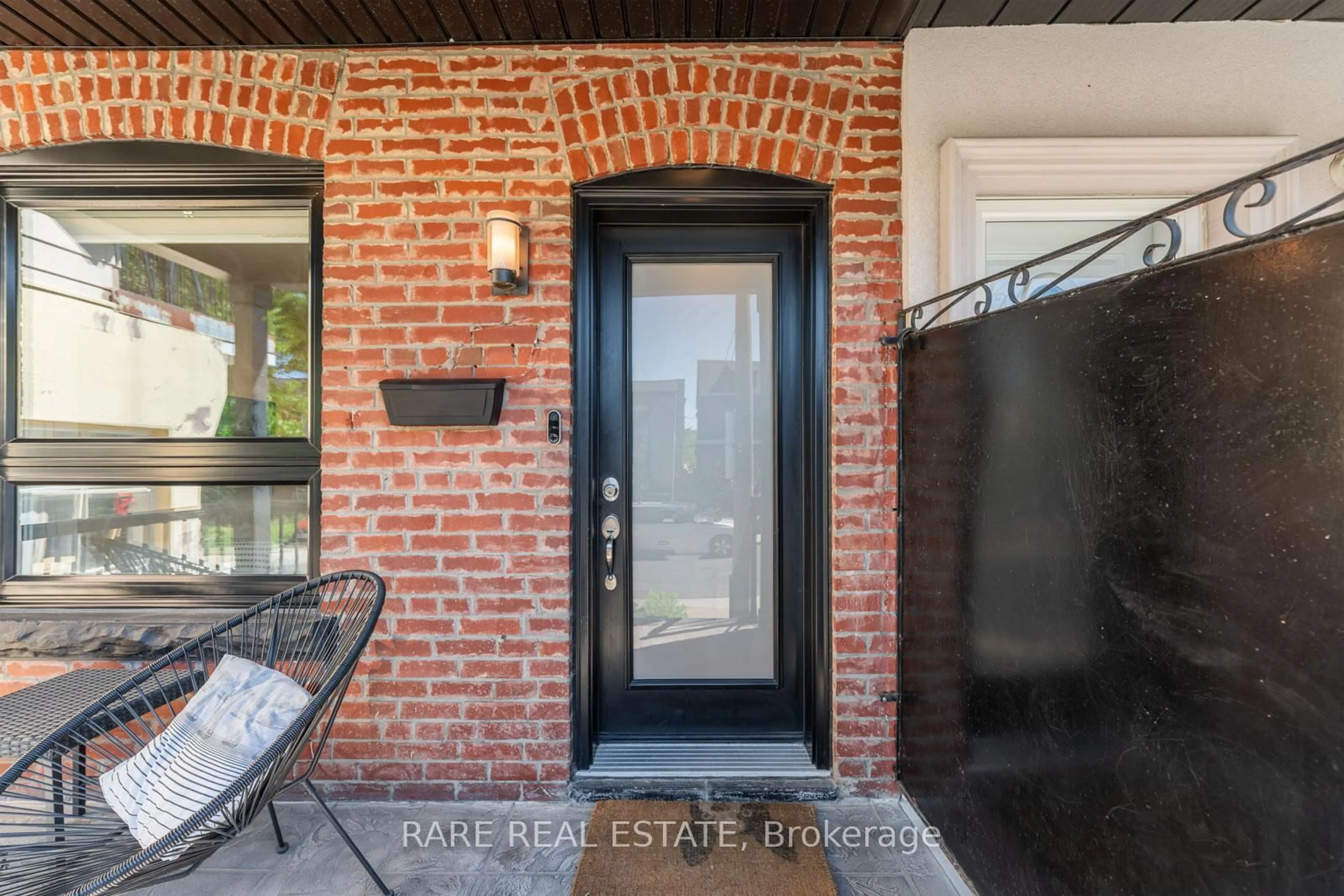 Home with brick exterior material, street for 118 Mackay Ave, Toronto Ontario M6H 2N8