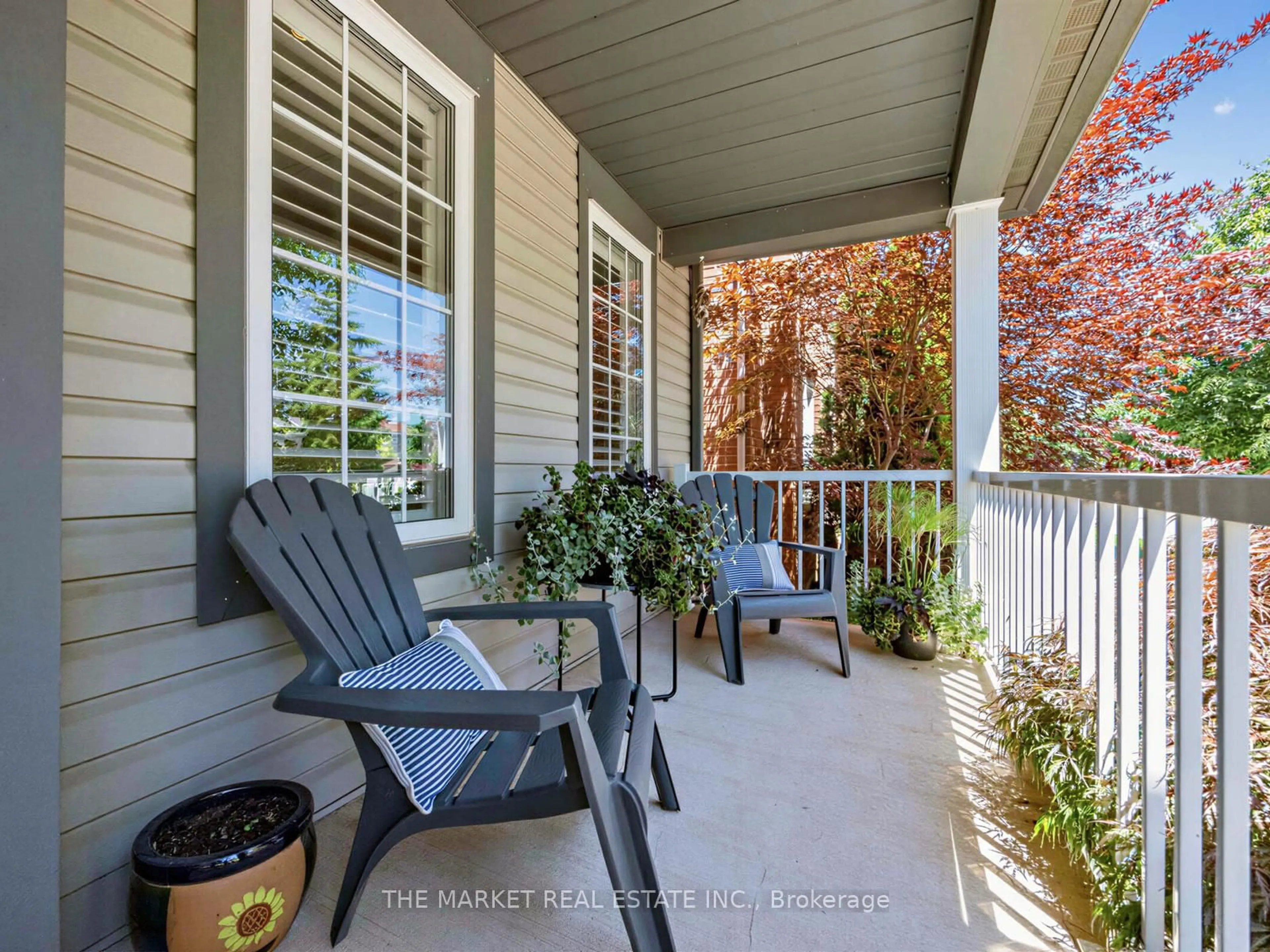Home with vinyl exterior material, street for 227 Gatwick Dr, Oakville Ontario L6H 6T6