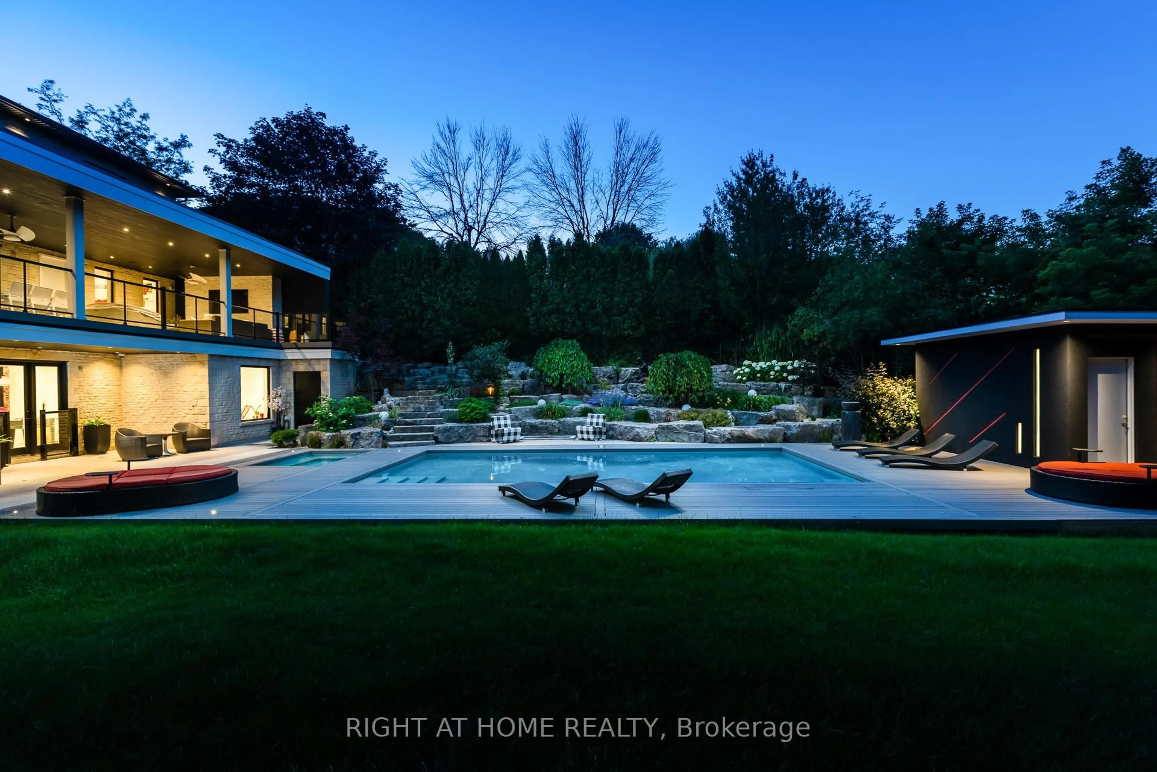 A pic from outside/outdoor area/front of a property/back of a property/a pic from drone, water/lake/river/ocean view for 1305 Royal York Rd, Toronto Ontario M9A 5E6