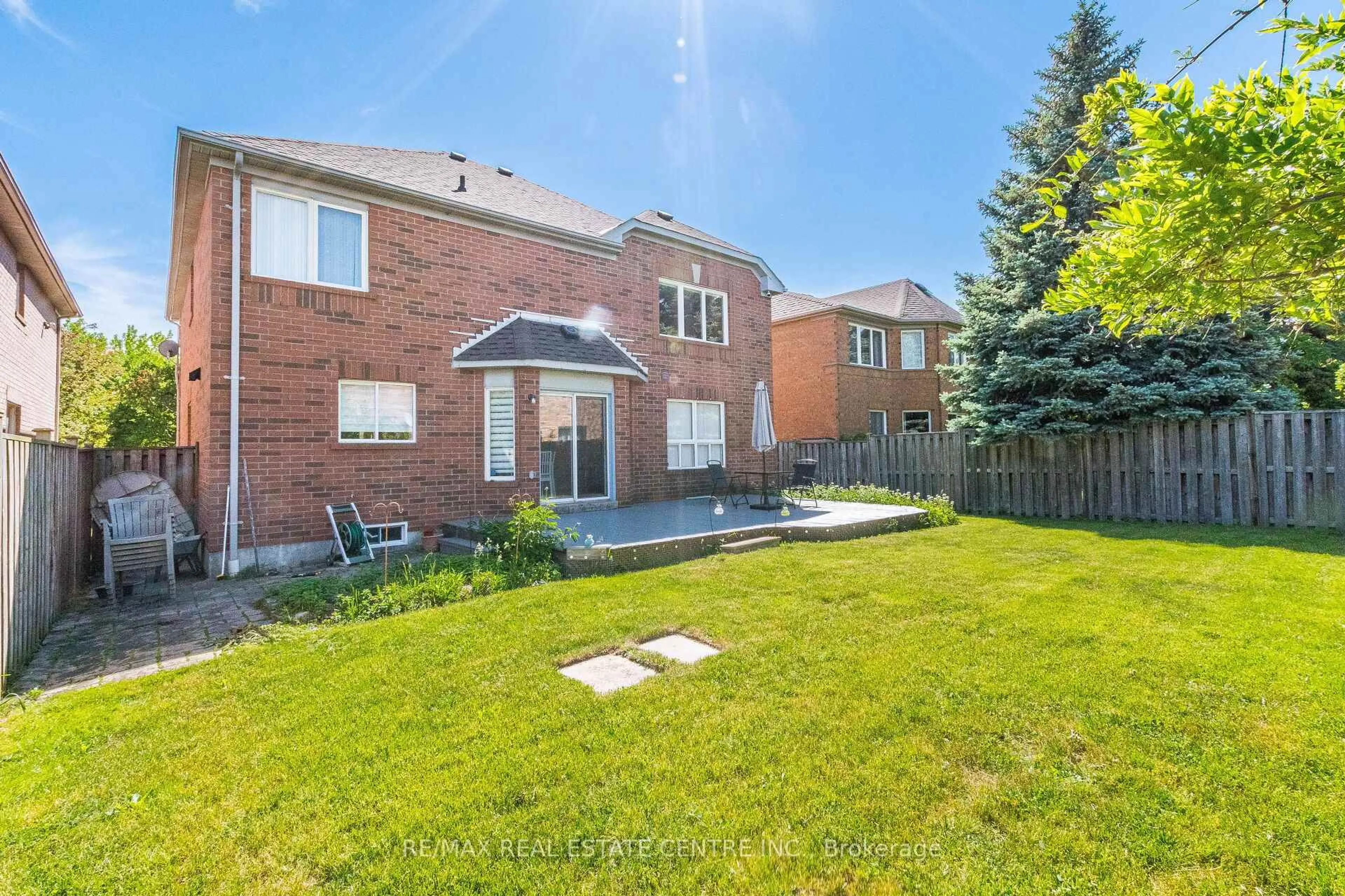 Unknown for 5343 Russell View Rd, Mississauga Ontario L5M 5V8