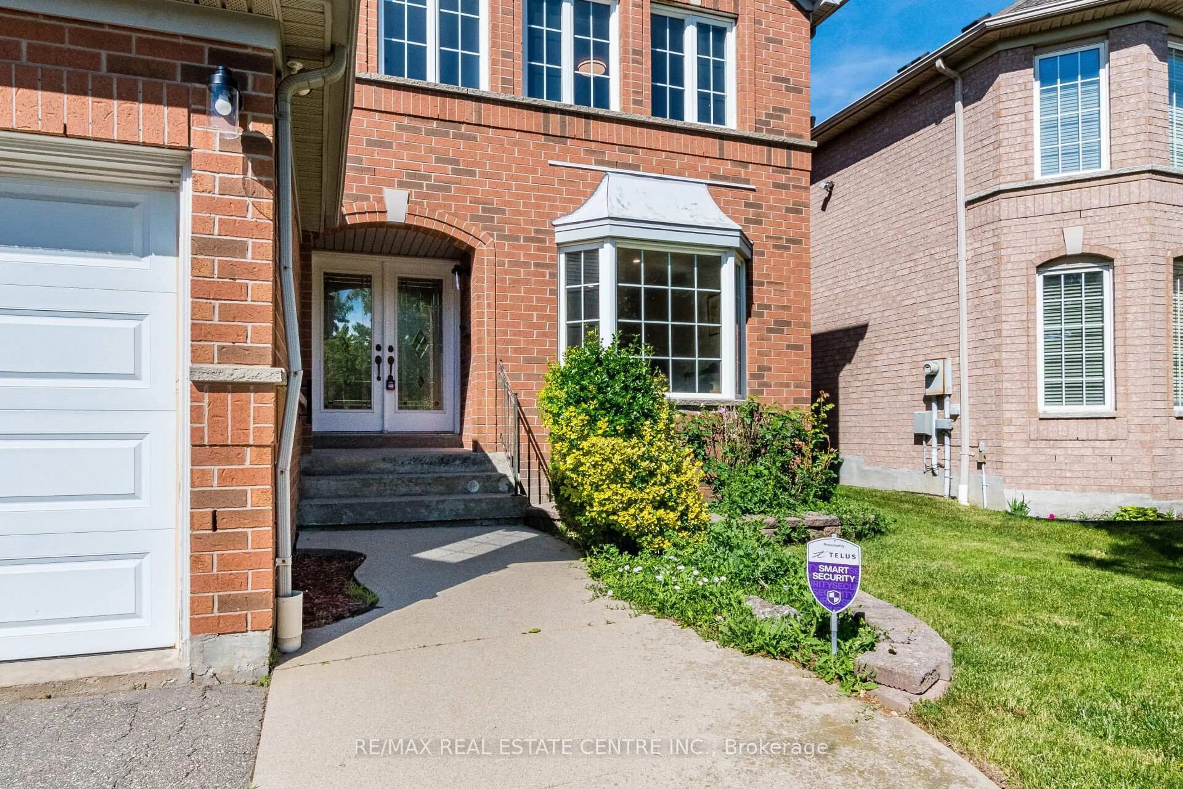 Unknown for 5343 Russell View Rd, Mississauga Ontario L5M 5V8