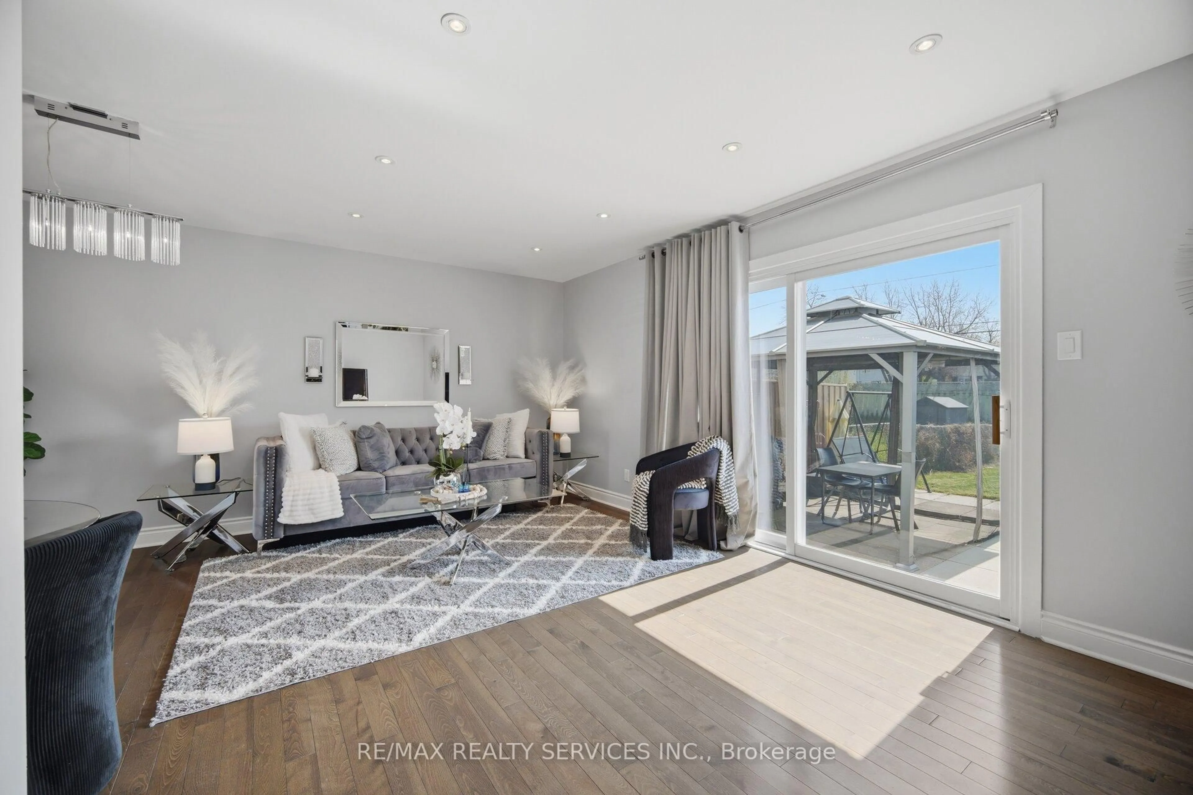 Living room with furniture, unknown for 97 Greene Dr, Brampton Ontario L6V 2P2