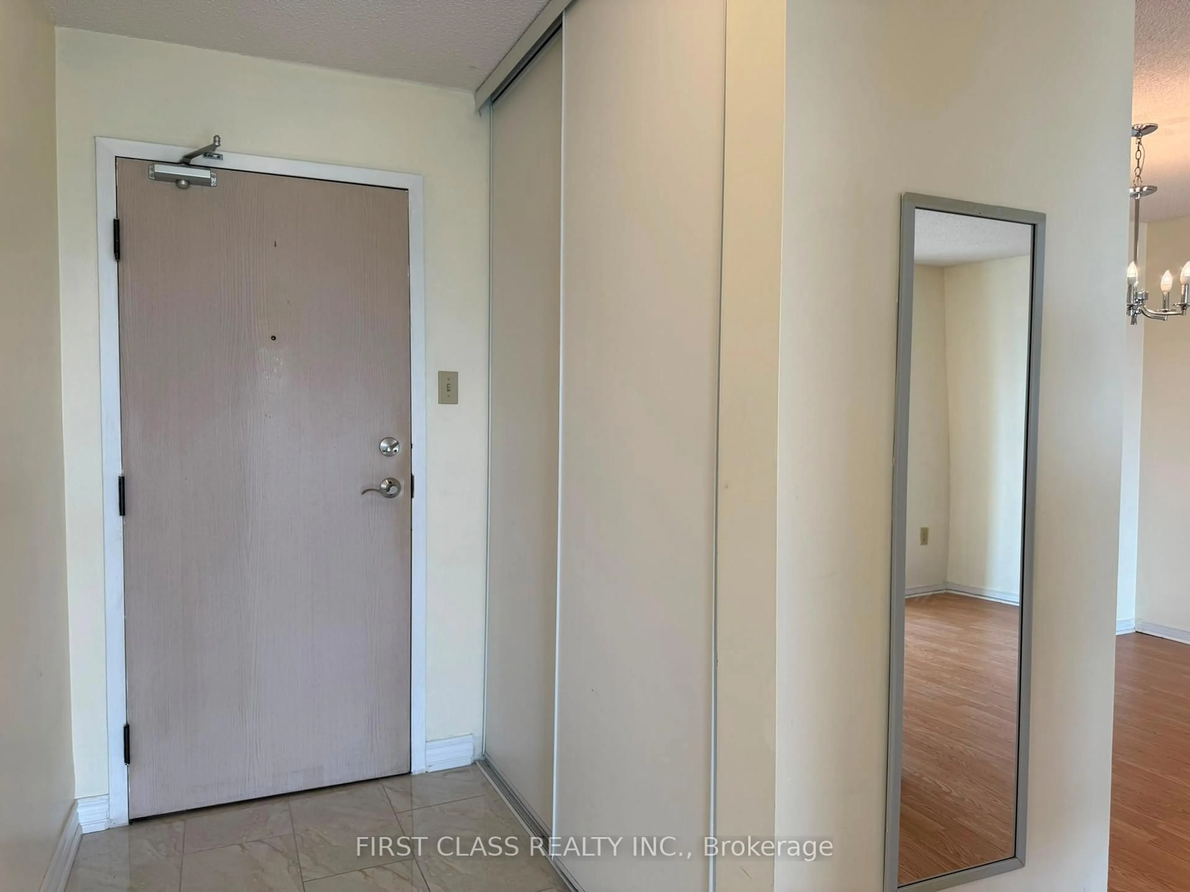 A pic of a room for 700 Constellation Dr #1407, Mississauga Ontario L5R 3G8