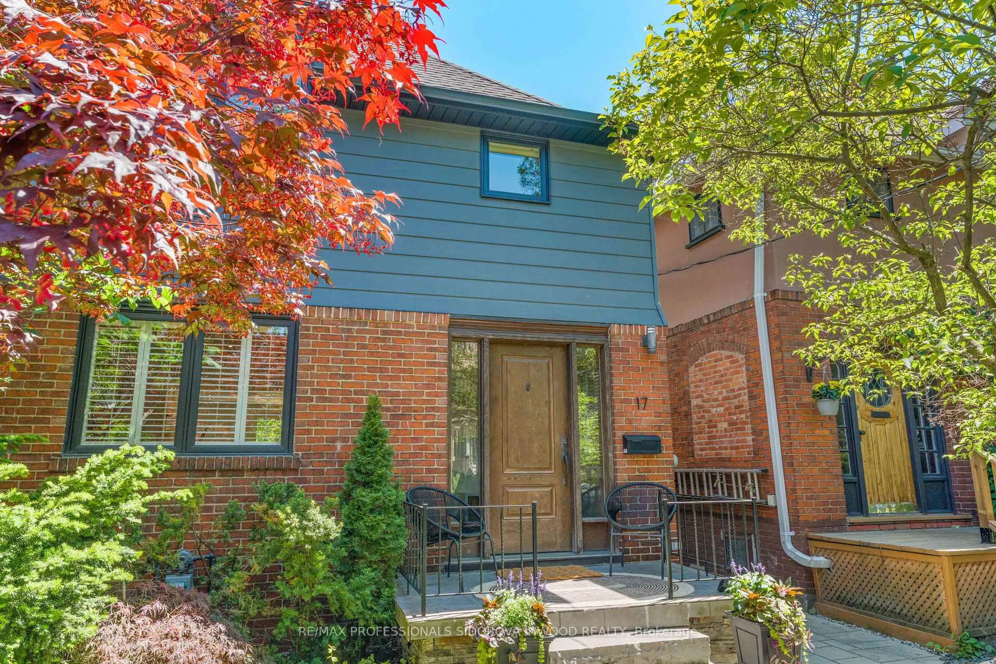 Home with brick exterior material, street for 17 Lincoln Ave, Toronto Ontario M6P 1M7