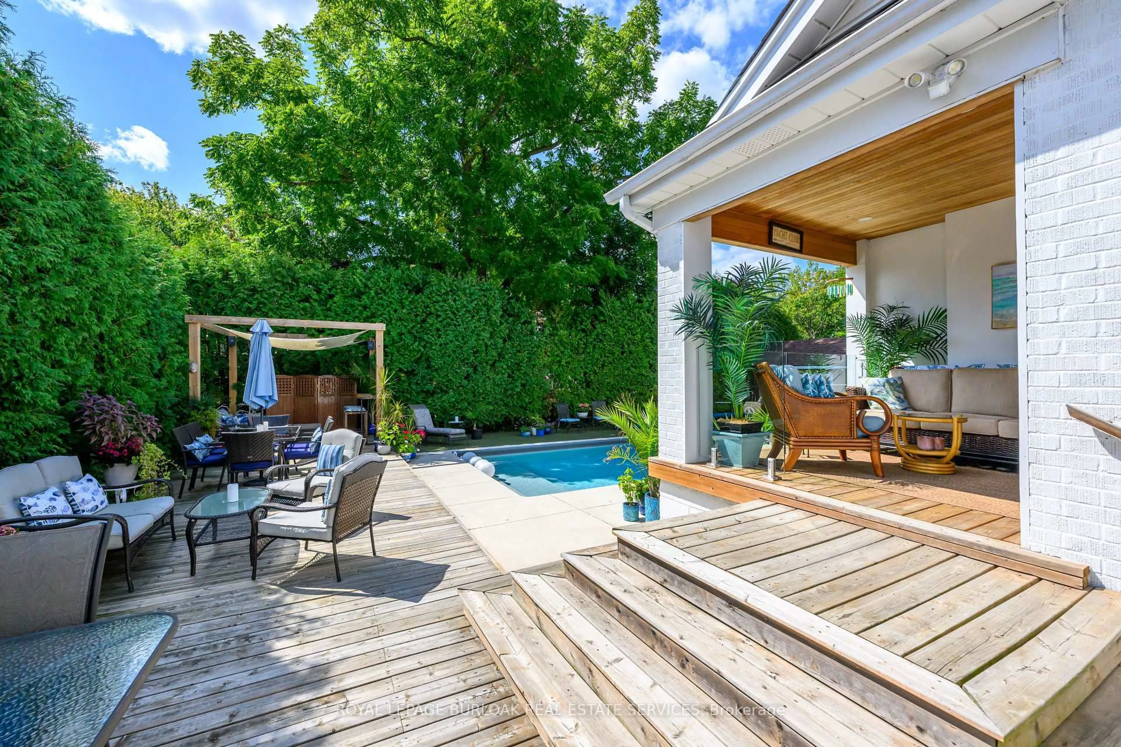 Patio, water/lake/river/ocean view for 912 Boothman Ave, Burlington Ontario L7T 1P4