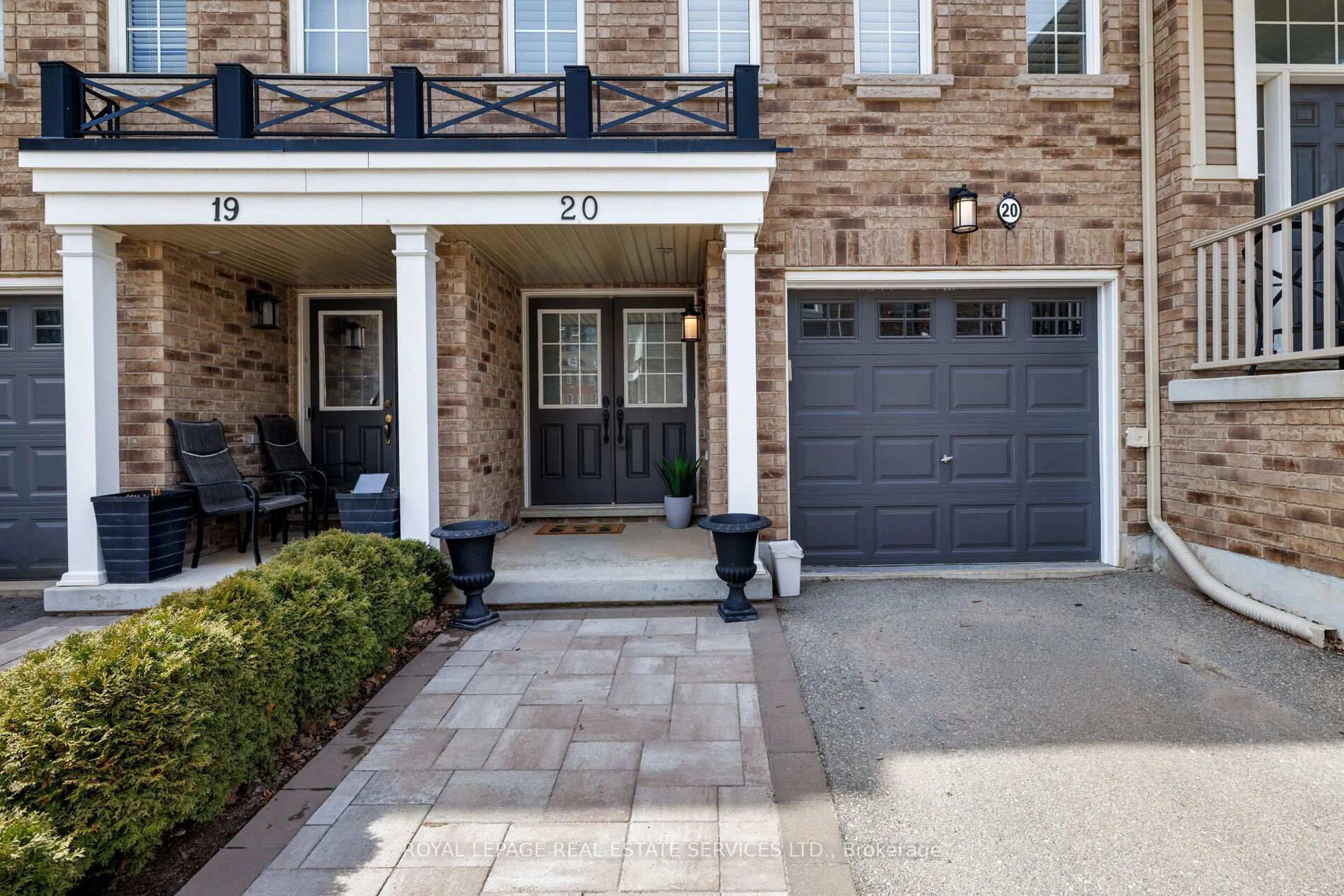 Home with brick exterior material, street for 4823 Thomas Alton Blvd #20, Burlington Ontario L7M 0V2