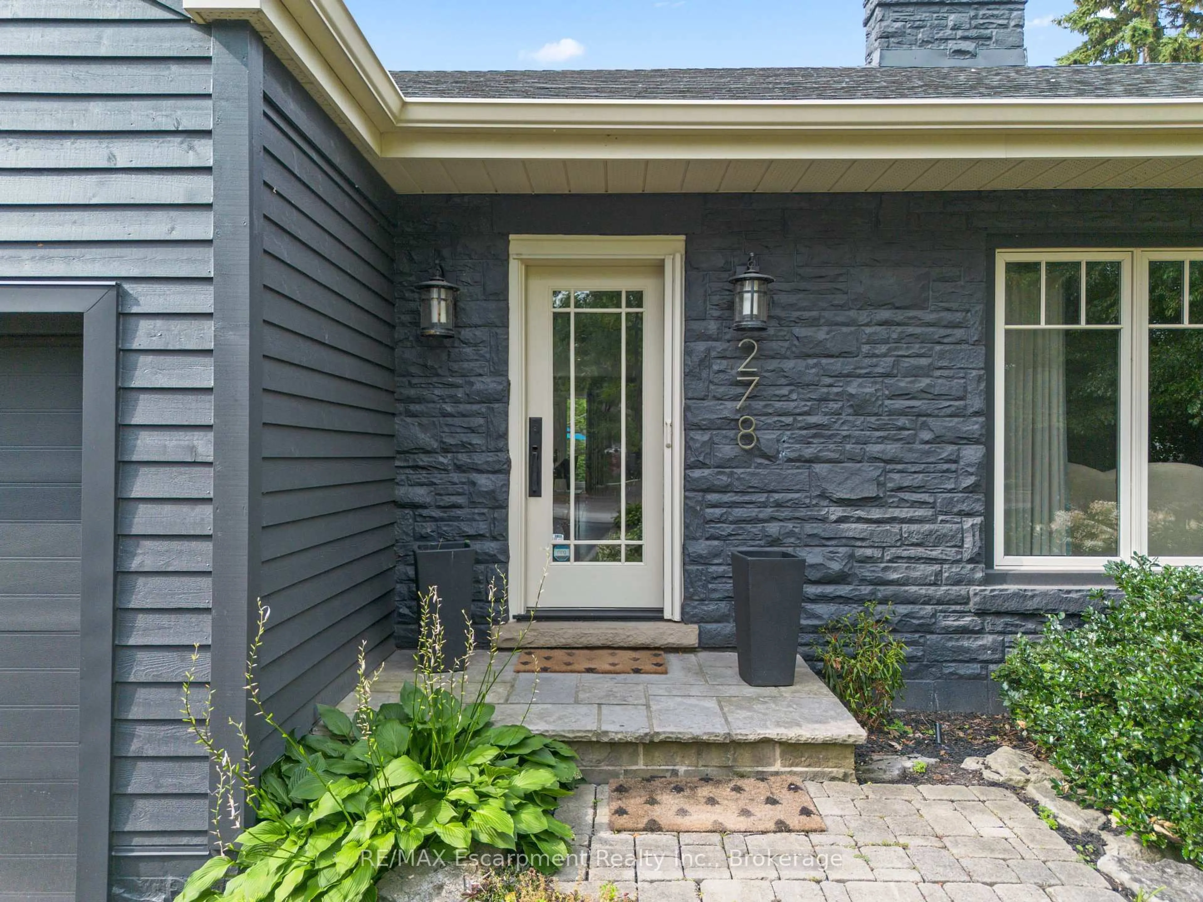 Home with brick exterior material, street for 278 Carolyn Dr, Oakville Ontario L6K 3M6