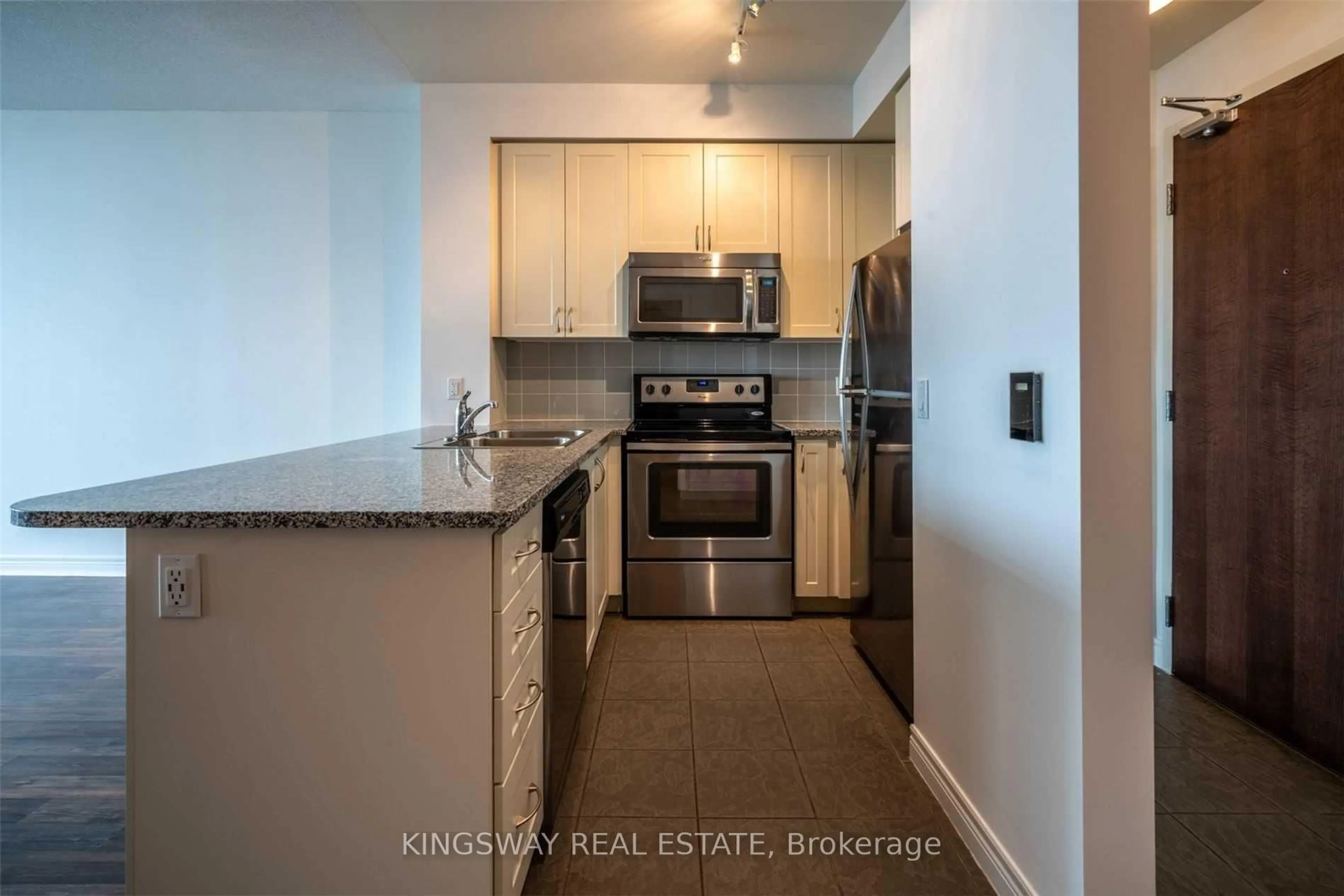 Standard kitchen, unknown for 339 Rathburn Rd #1512, Mississauga Ontario L5B 0K6