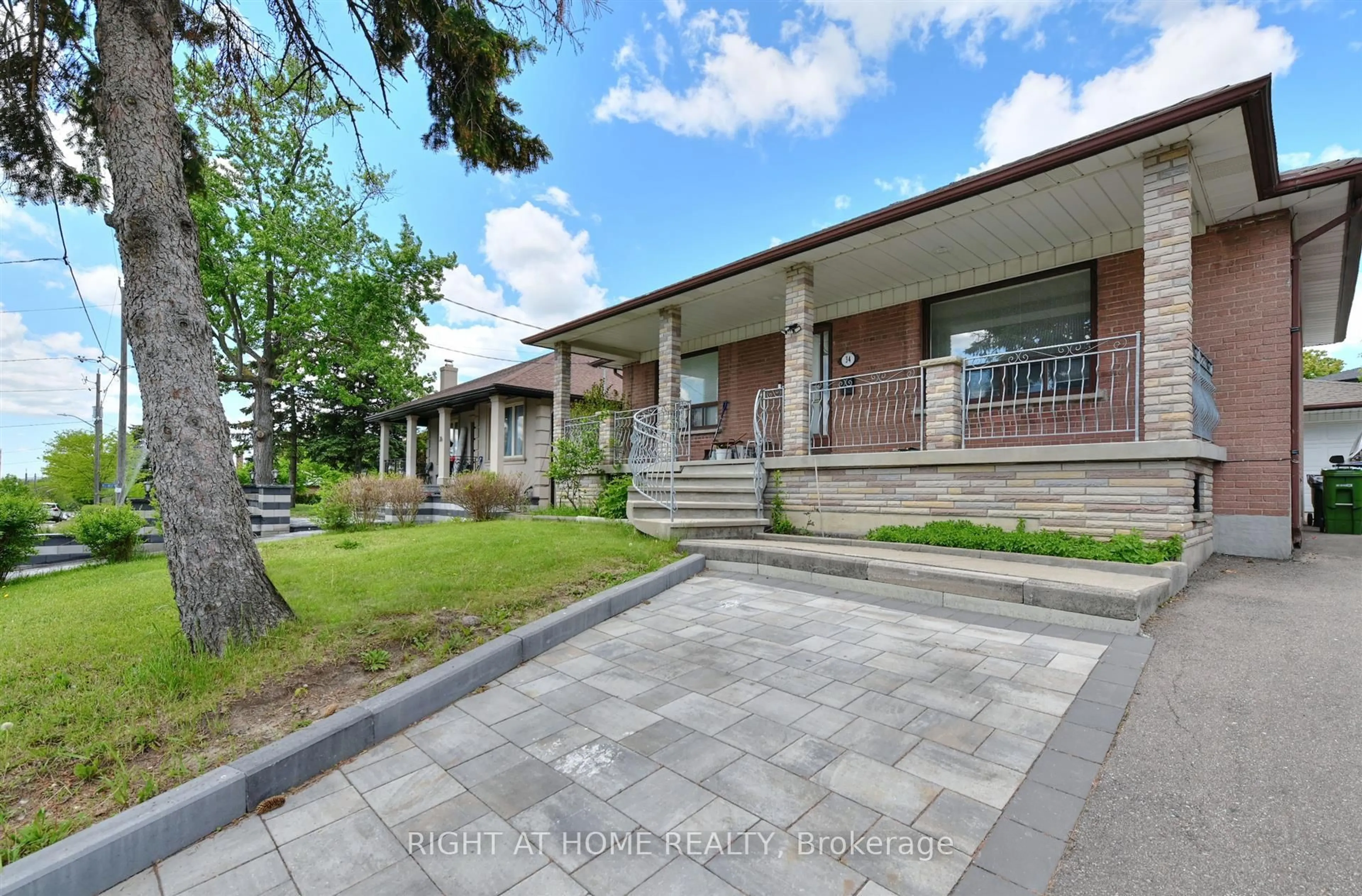 Unknown for 34 William Cragg Dr, Toronto Ontario M3M 1T9