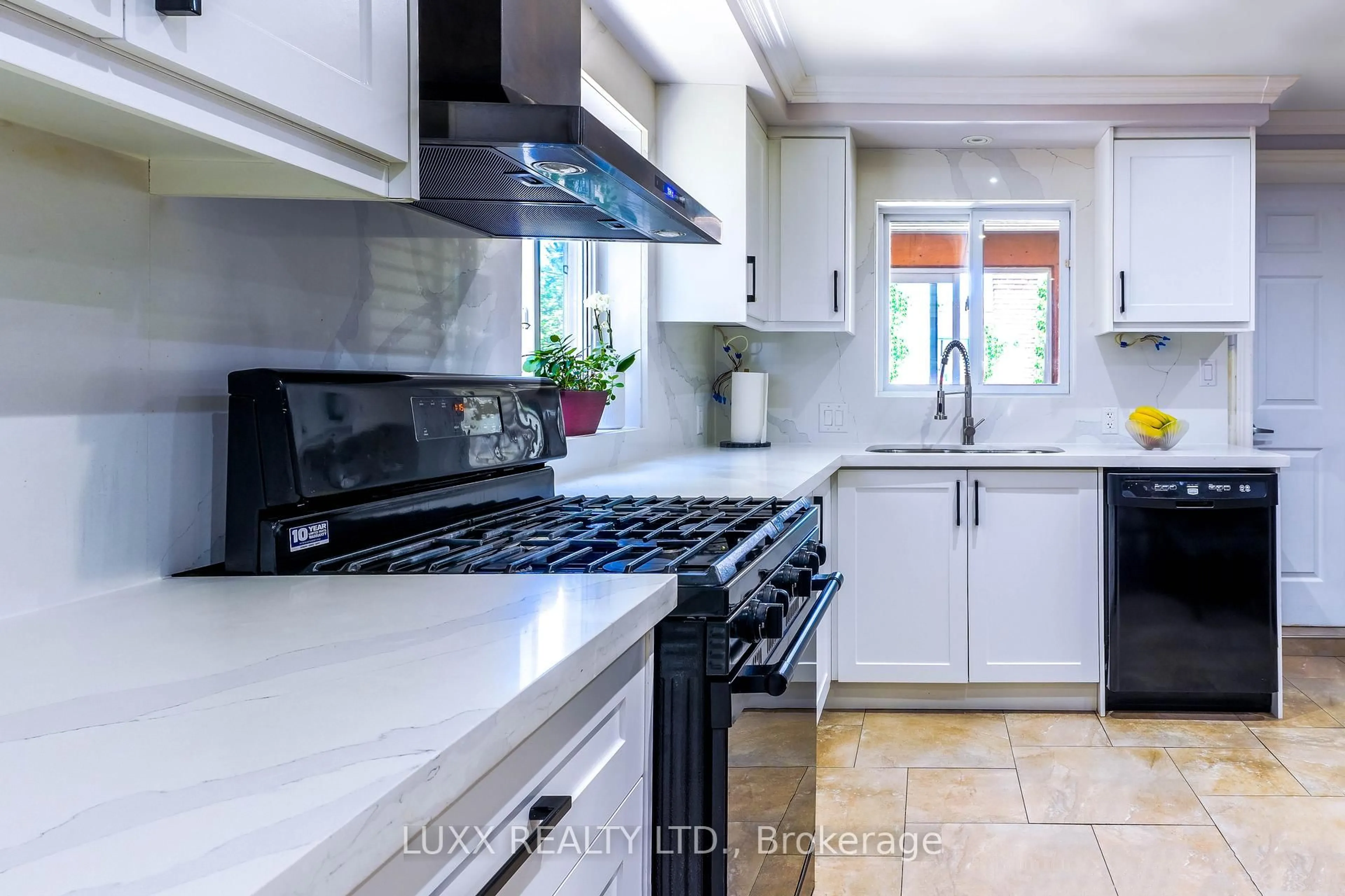 Contemporary kitchen, ceramic/tile floor for 148 Northland Ave, Toronto Ontario M6N 2E2