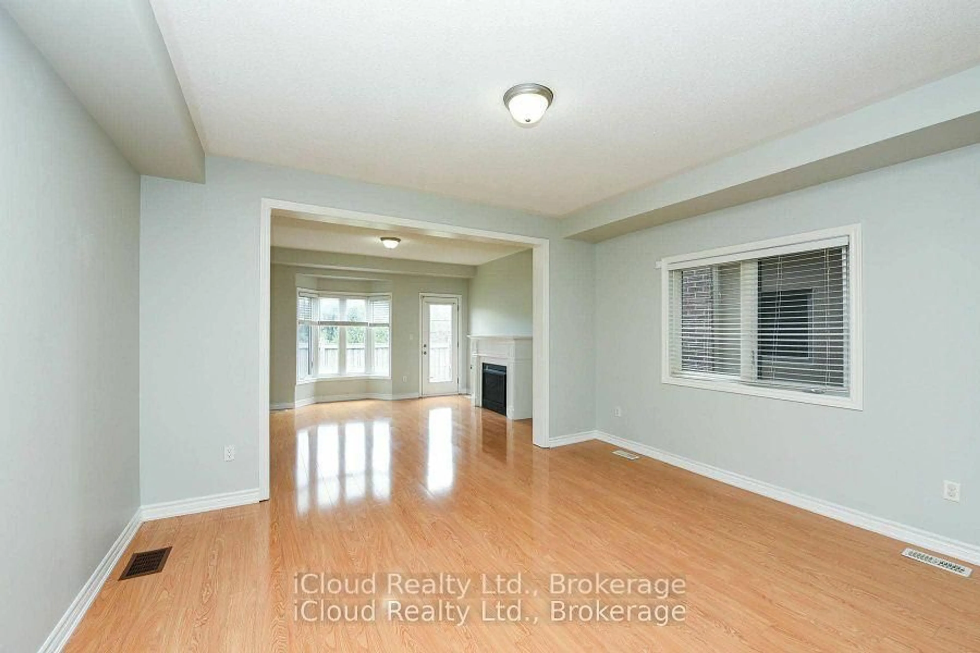 A pic of a room for 74 Gammon Cres, Brampton Ontario L6Y 6B7
