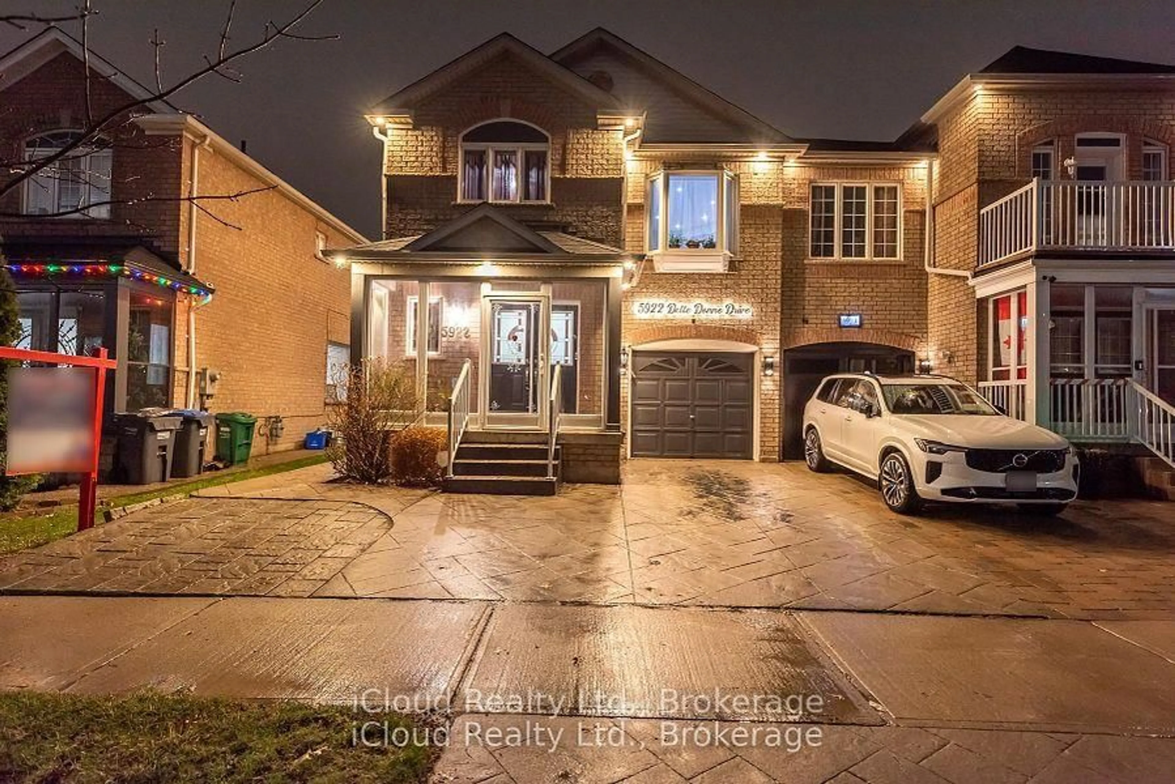 Unknown for 5922 Delle Donne Dr, Mississauga Ontario L5M 7A3