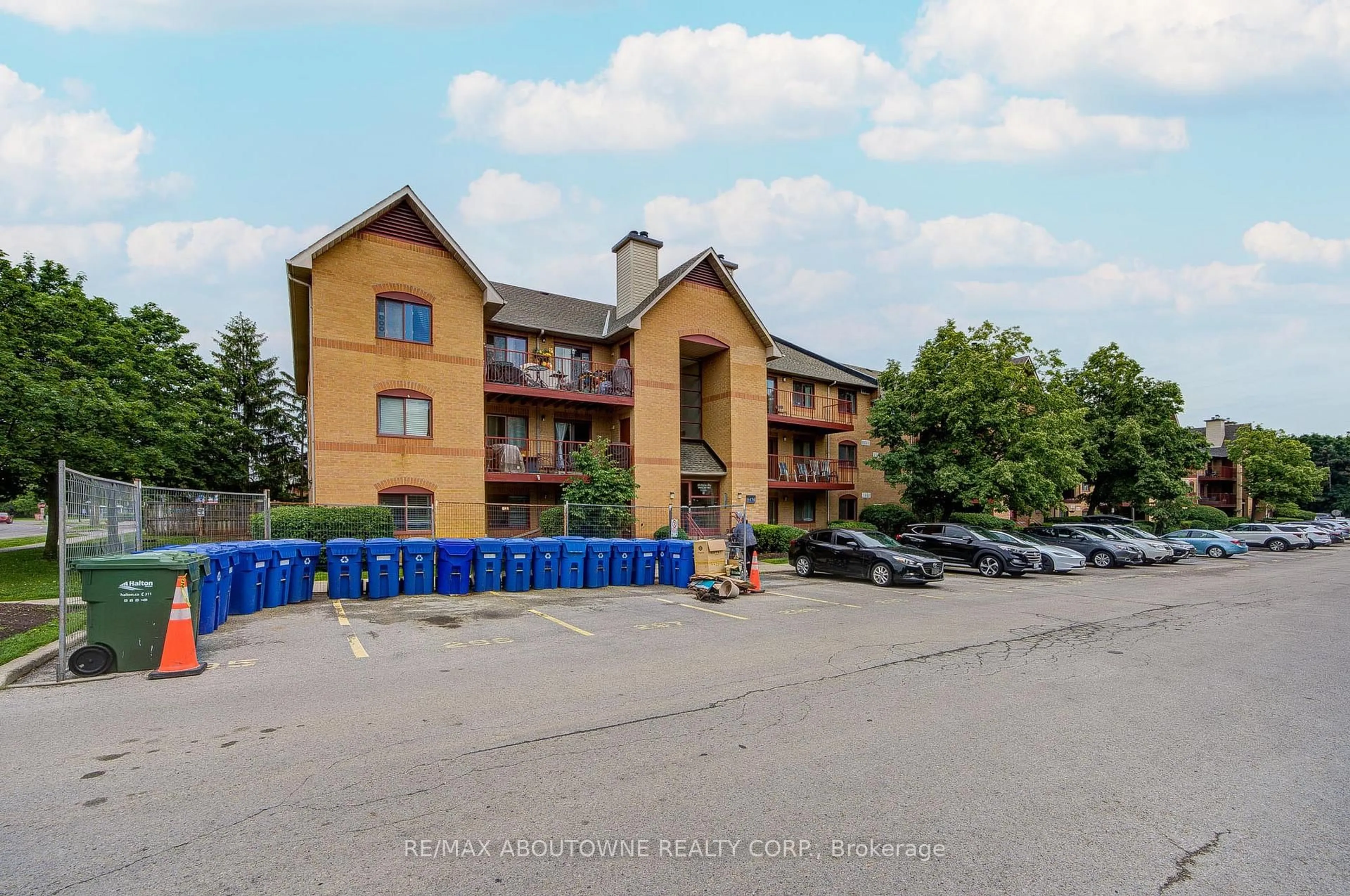 Unknown for 1476 Pilgrims Way #1832, Oakville Ontario L6M 3G7
