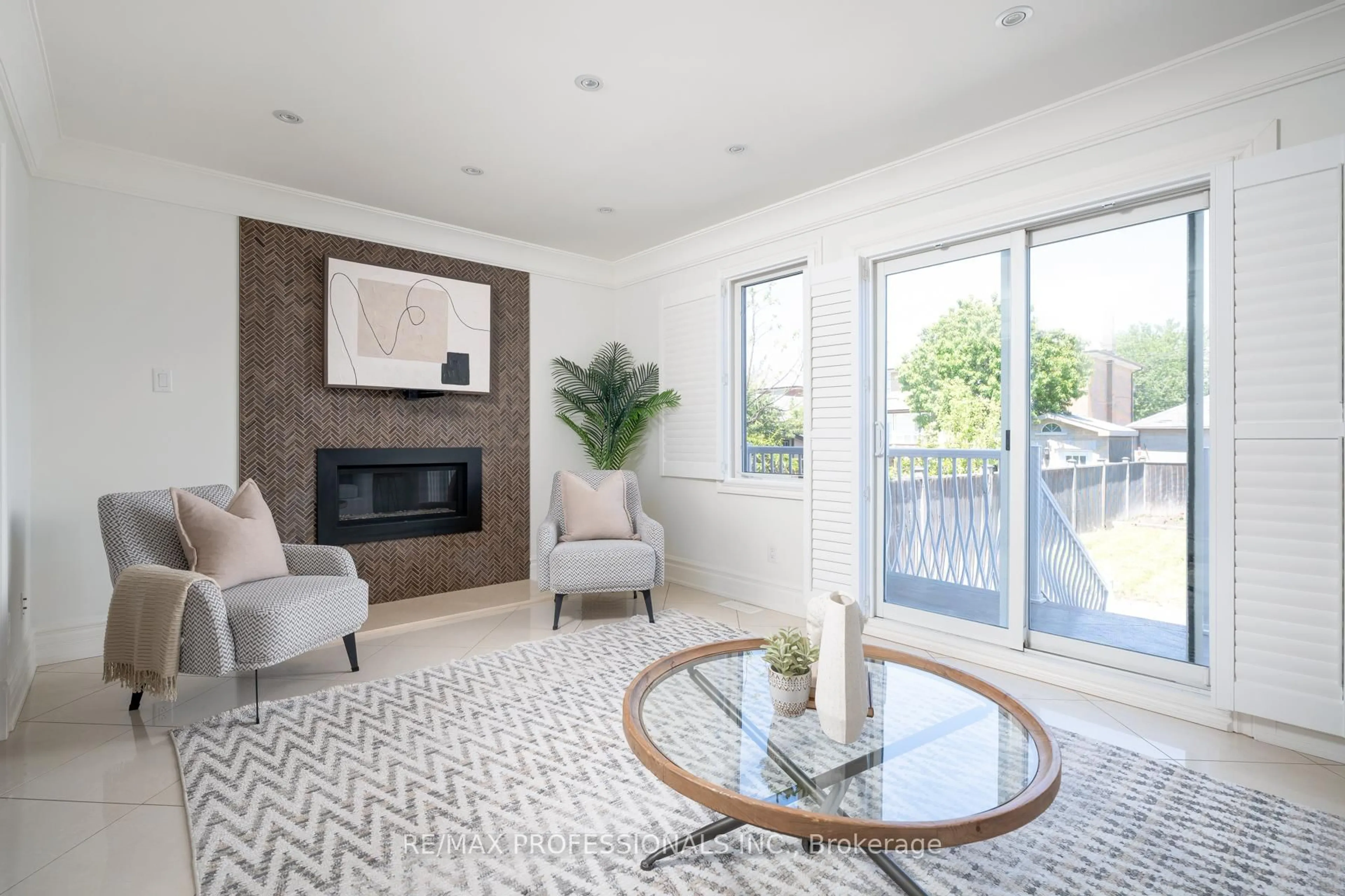 Living room with furniture, unknown for 84 Harding Ave, Toronto Ontario M6M 3A5