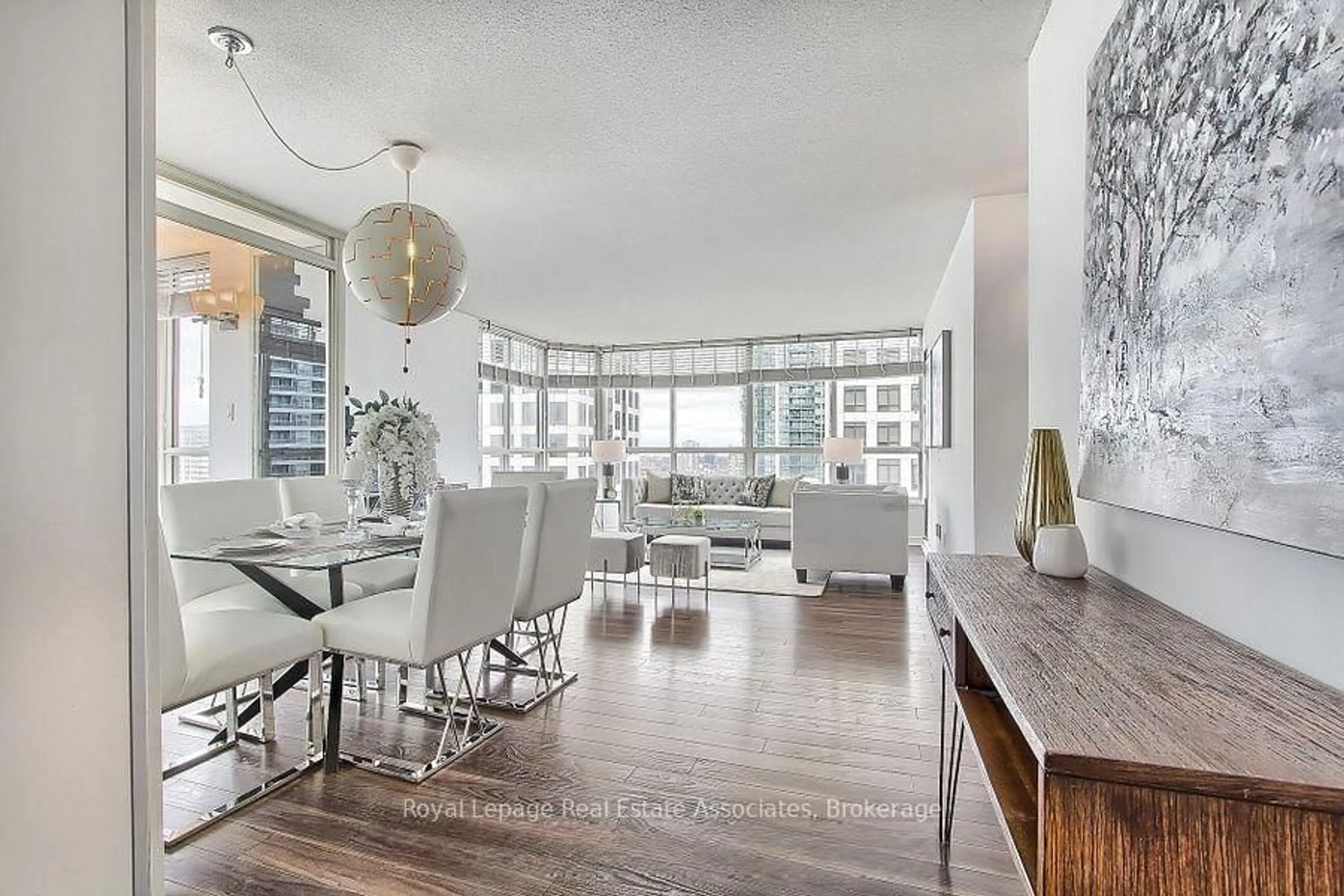 Dining room, unknown for 55 Elm Dr #511, Mississauga Ontario L5B 3Z3