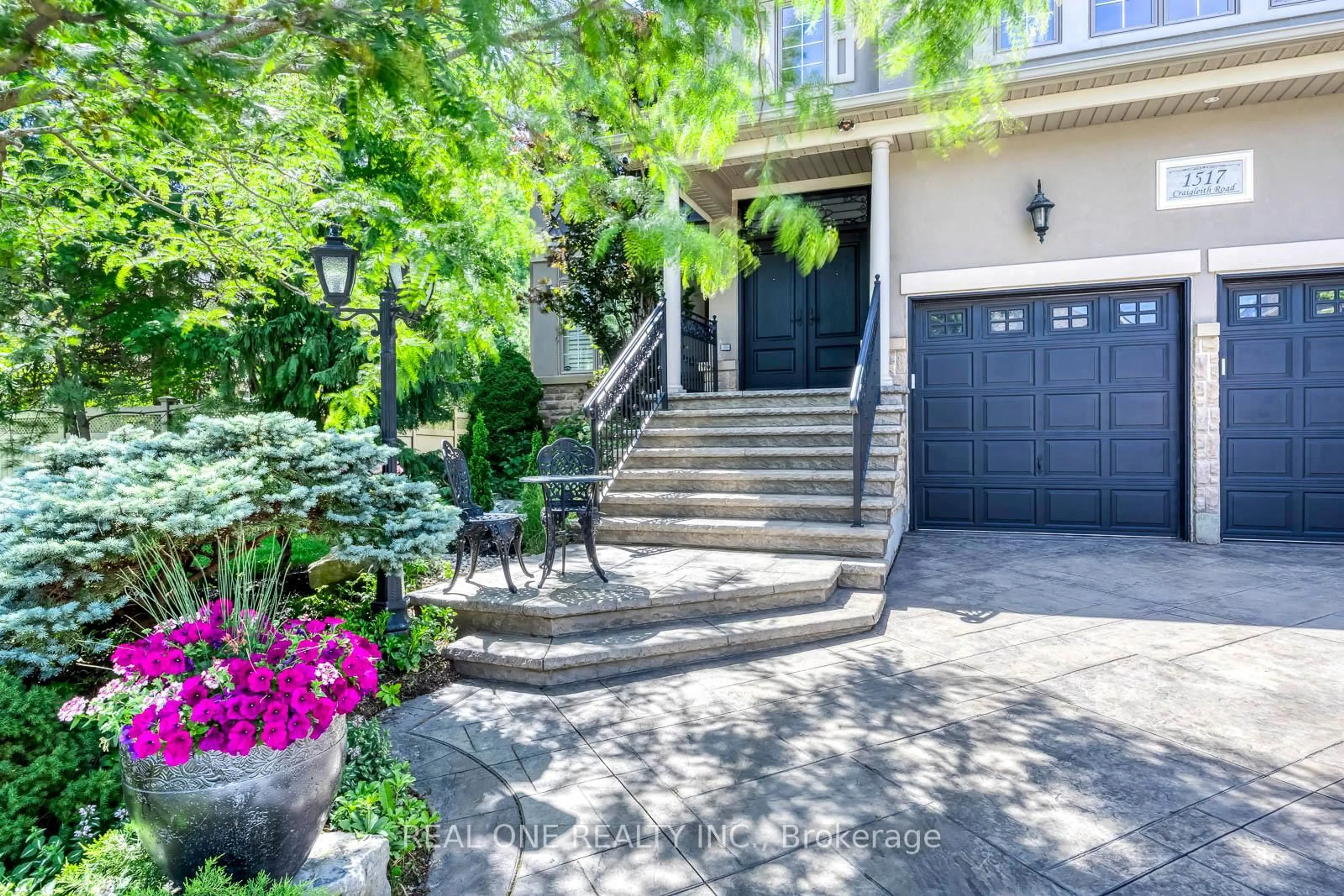 Unknown for 1517 Craigleith Rd, Oakville Ontario L6H 7W3