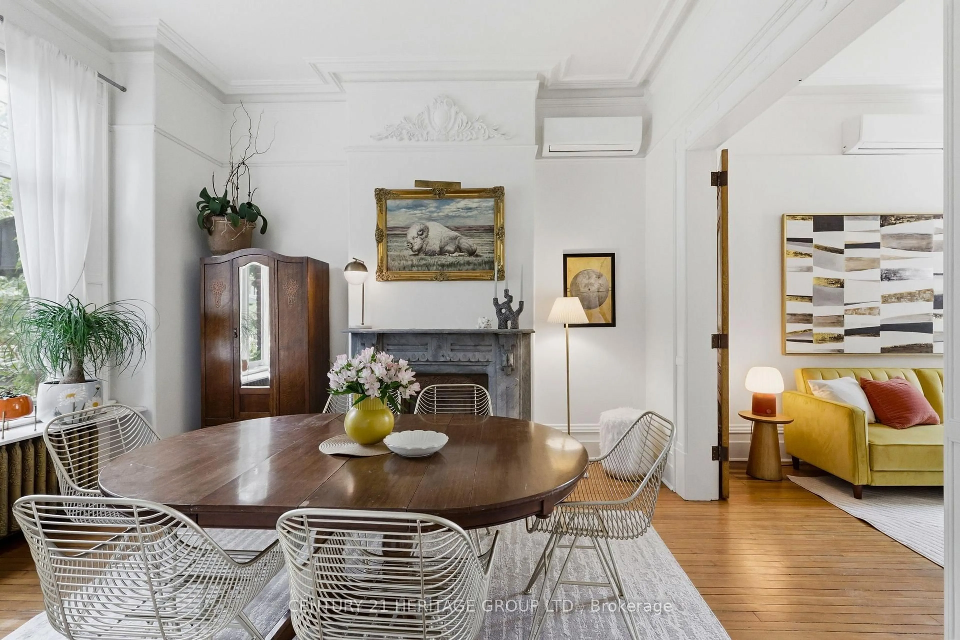 Dining room, unknown for 324 Delaware Ave, Toronto Ontario M6H 2T8