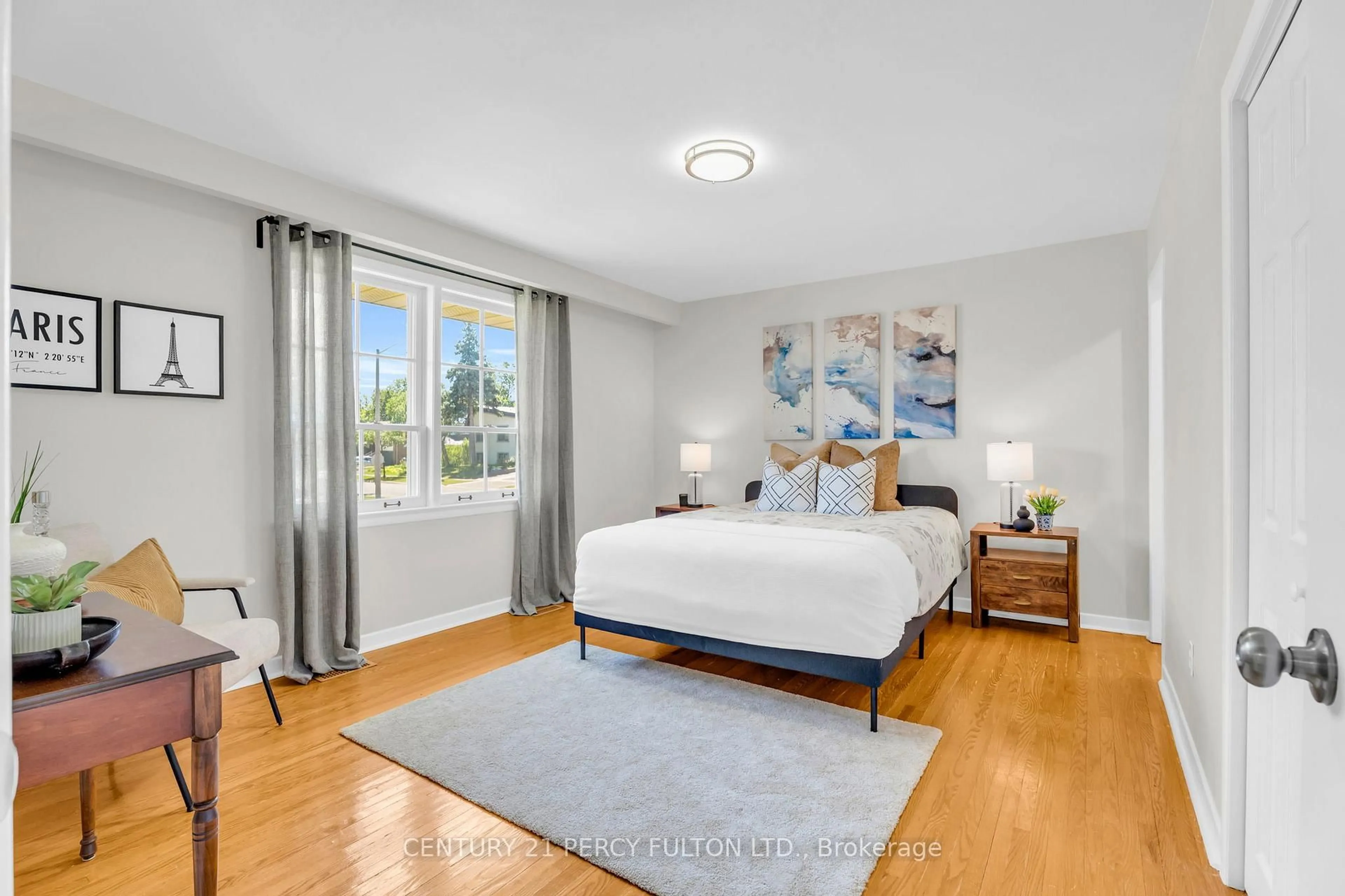 Bedroom with bed, unknown for 3500 Silverplains Dr, Mississauga Ontario L4X 2P4