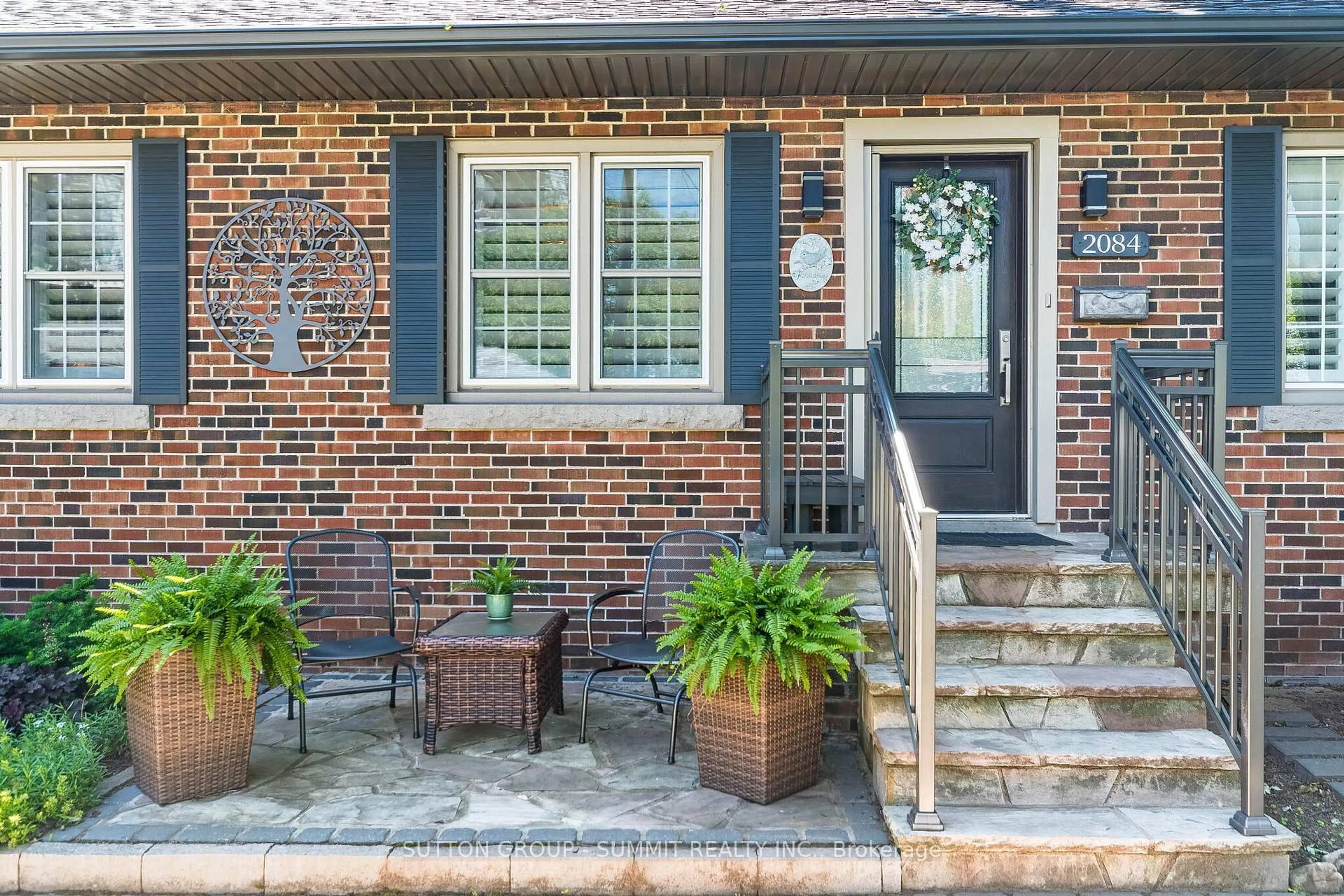 Home with brick exterior material, street for 2084 EDINBURGH Dr, Burlington Ontario L7R 2C9