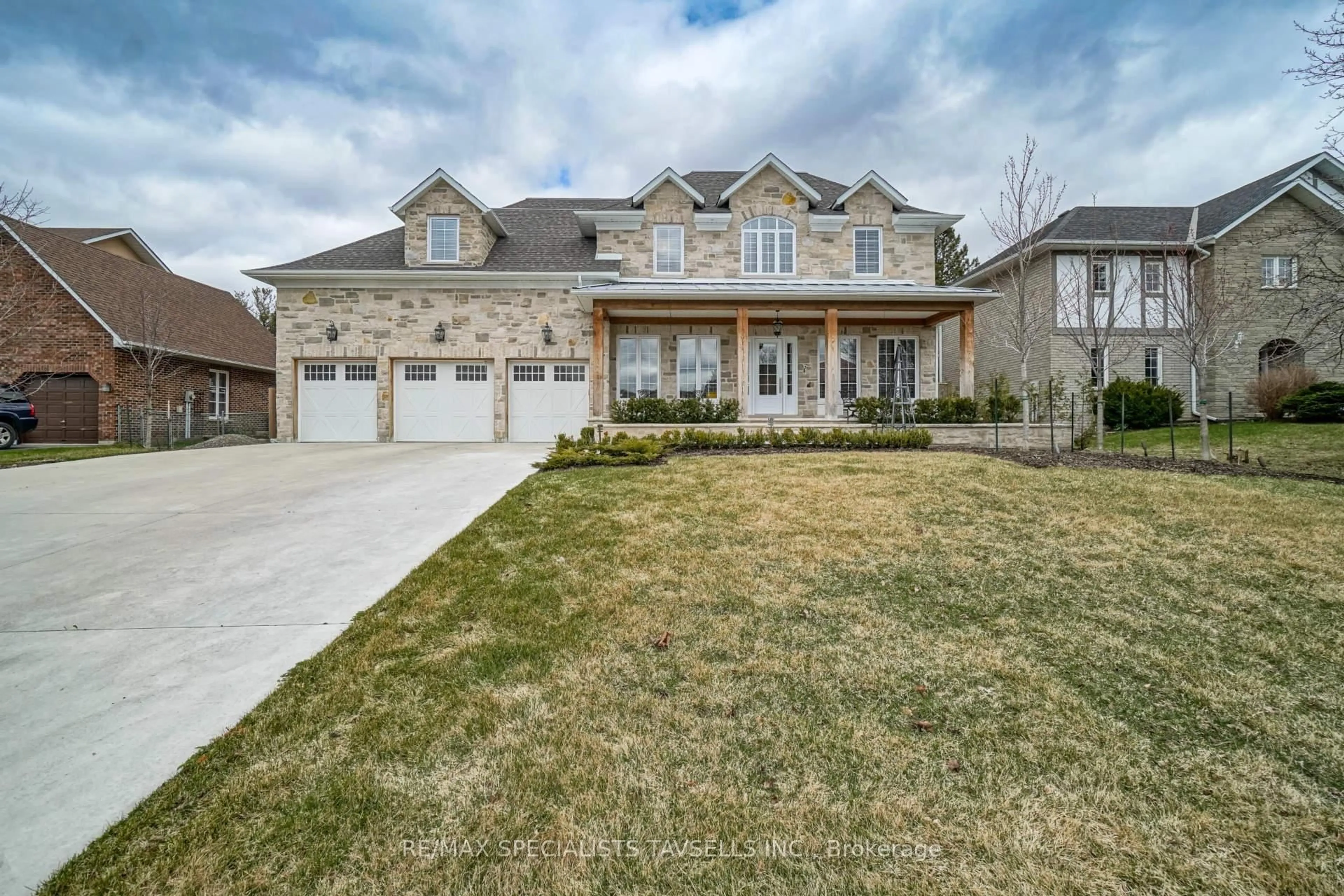 Home with brick exterior material, street for 7 Dolan Dr, Caledon Ontario L7E 0E1