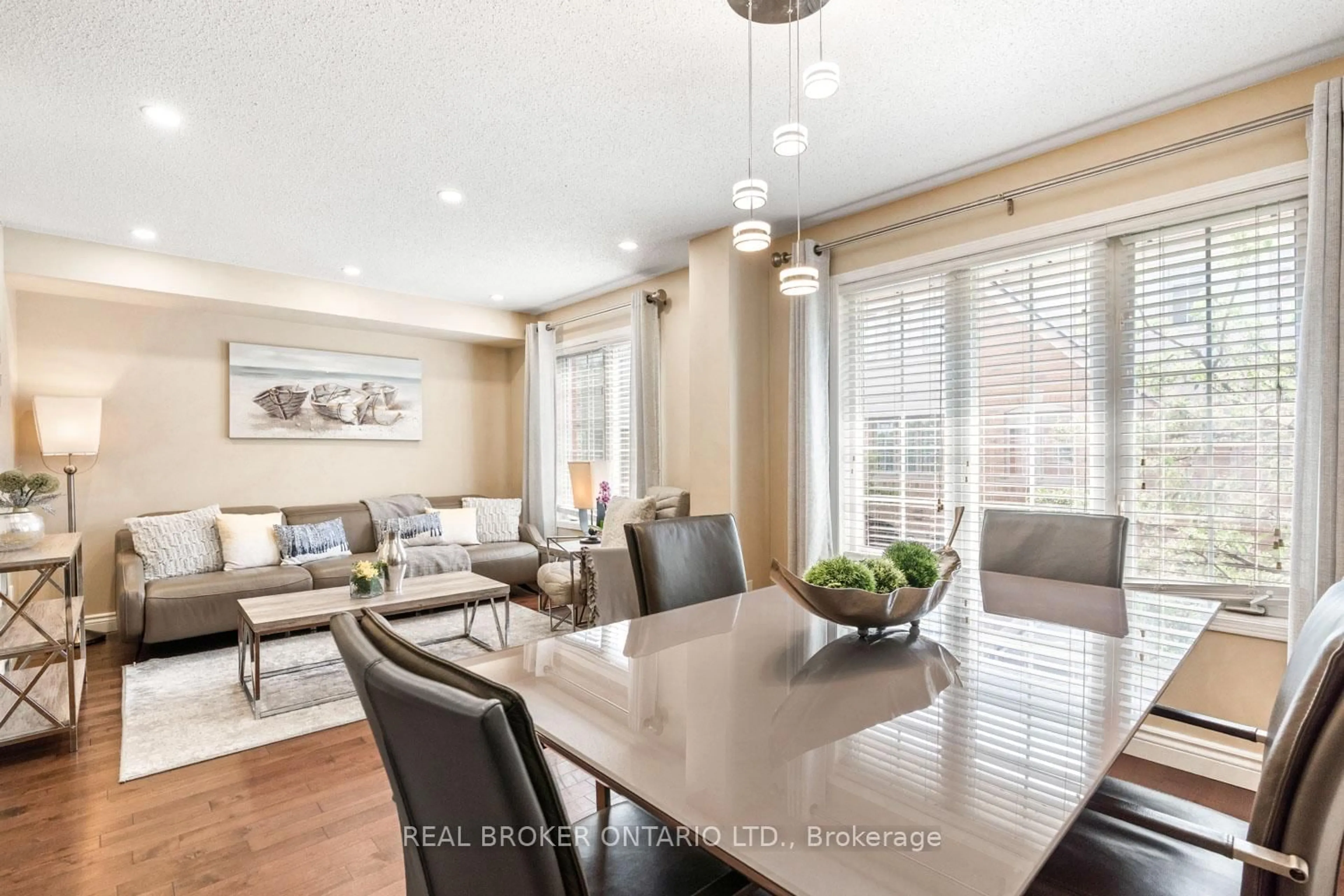 Dining room, unknown for 25 West Deane Park Dr #7, Toronto Ontario M9B 2R5