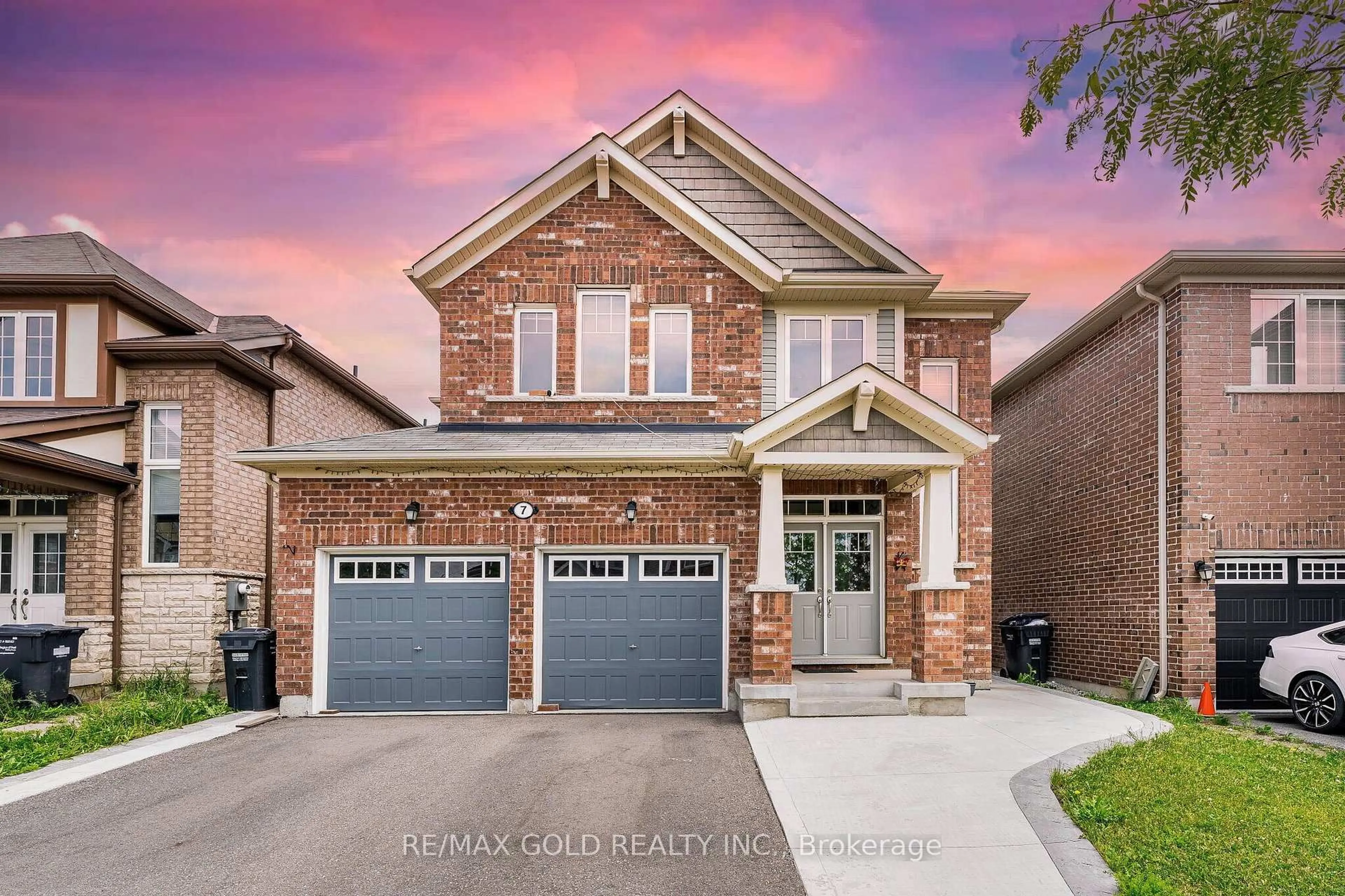 Home with brick exterior material, street for 7 Troyer St, Brampton Ontario L7A 4T4