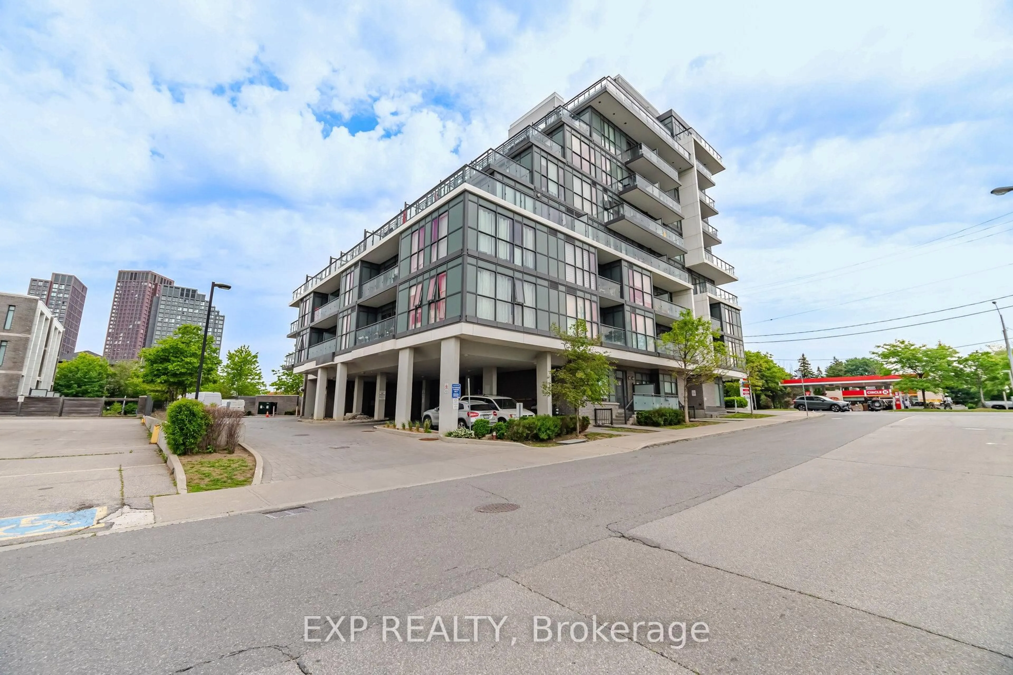 Unknown for 16 McAdam Ave #306, Toronto Ontario M6A 0B9